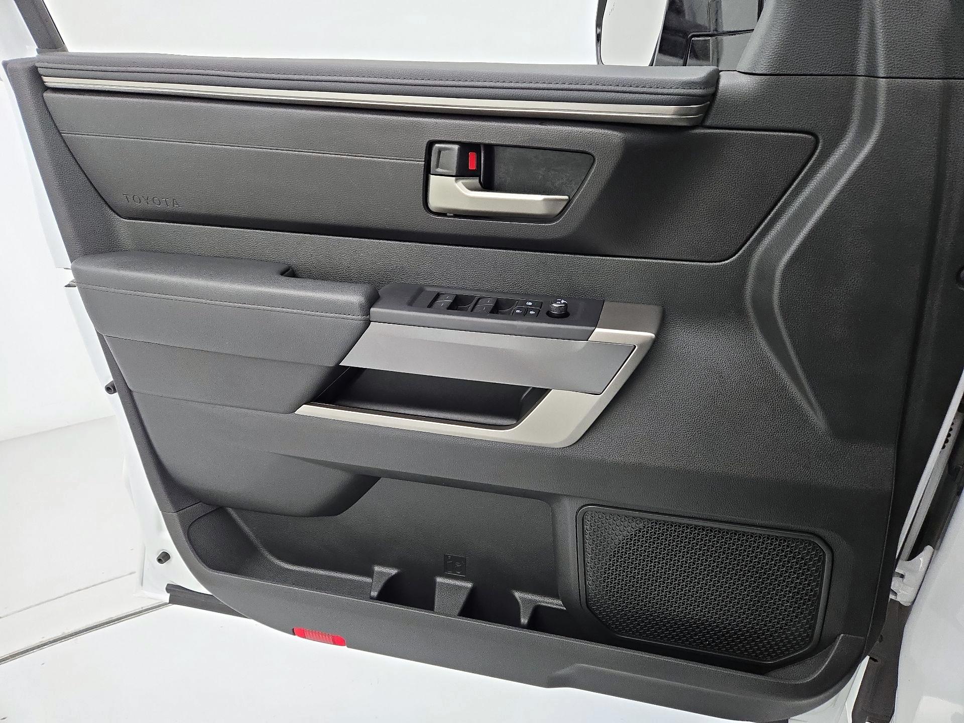 Thumbnail: 2024 Toyota Tundra - 12