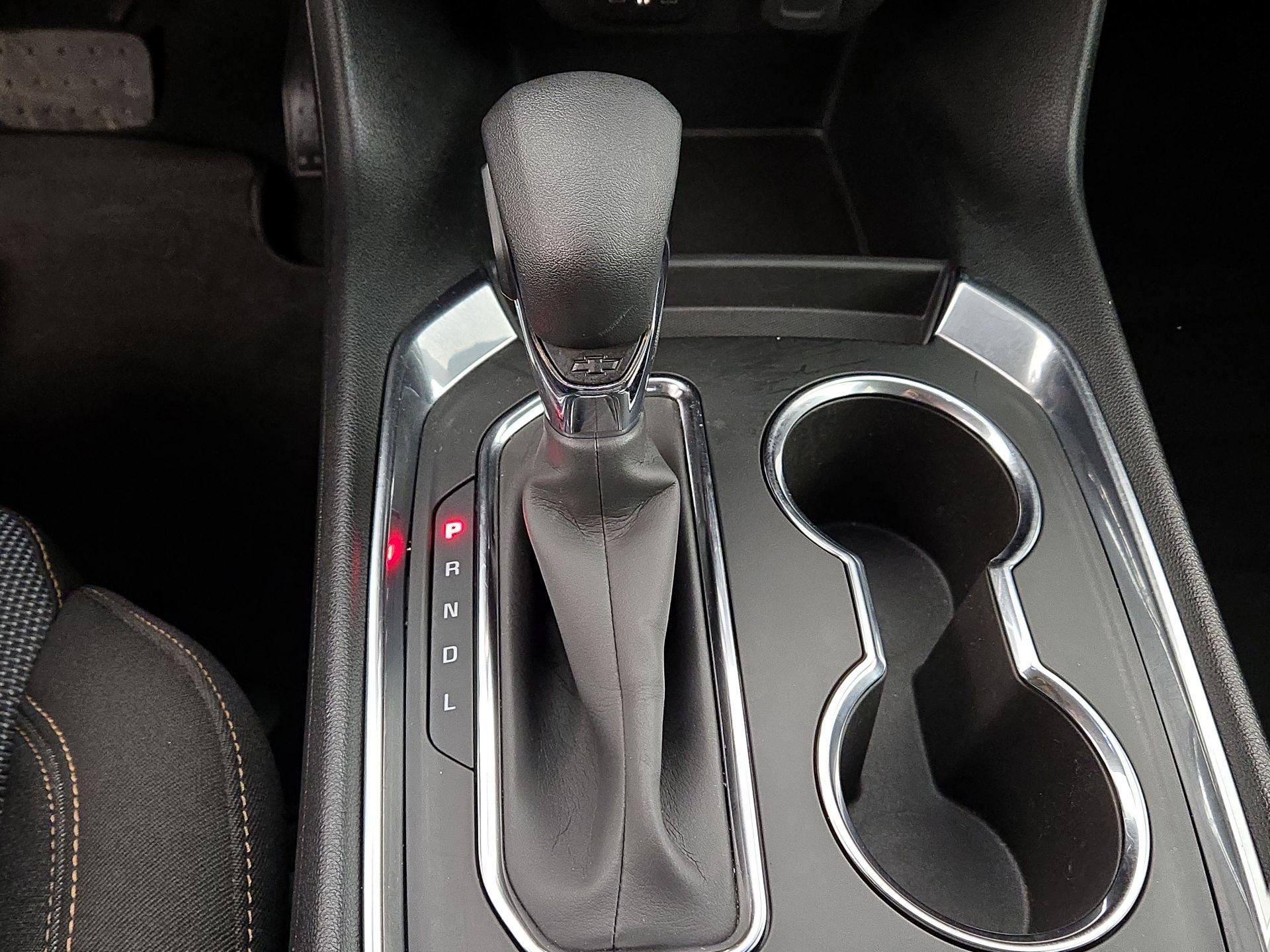 Thumbnail: 2021 Chevrolet Traverse - 17