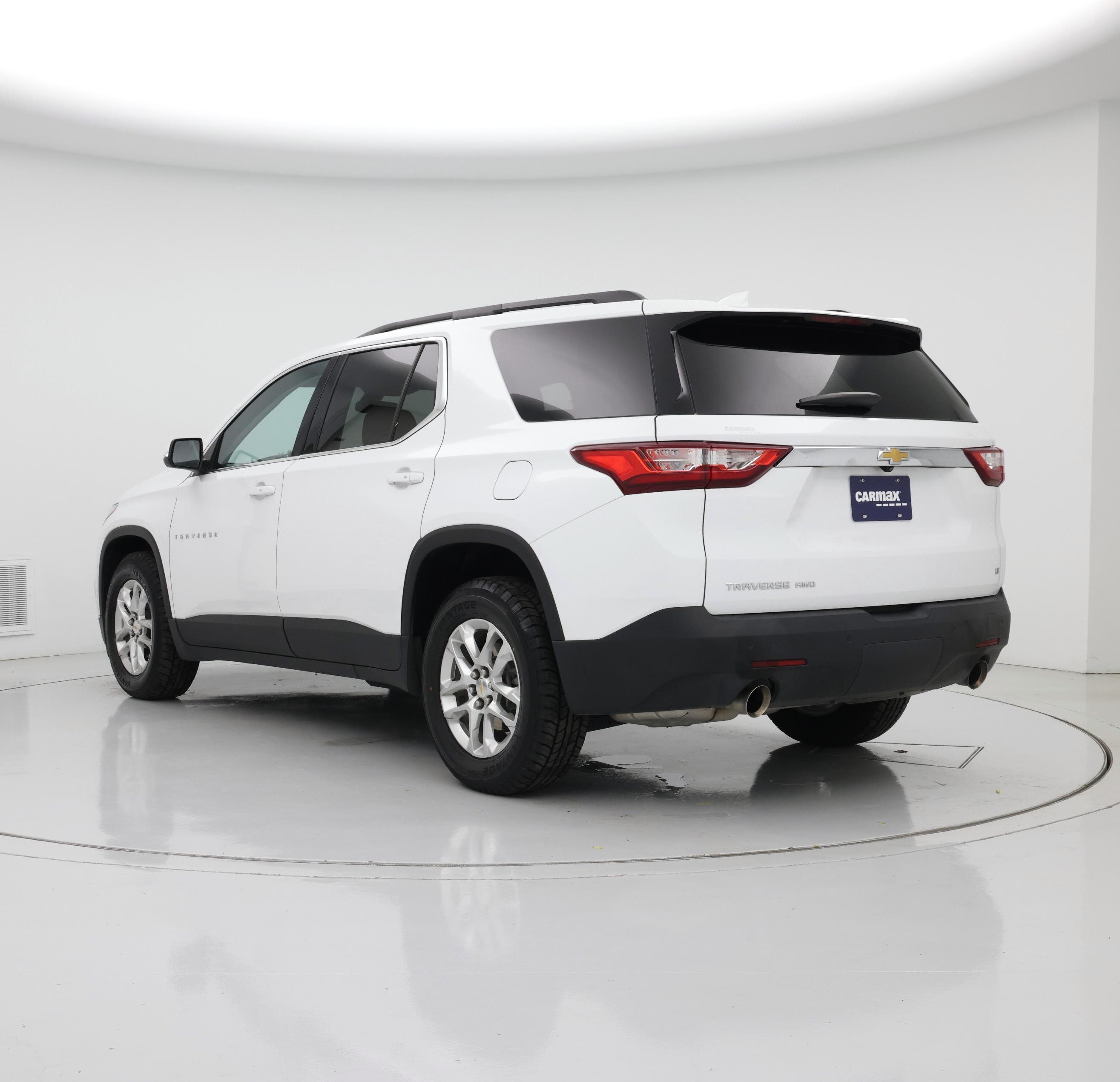 Thumbnail: 2021 Chevrolet Traverse - 2