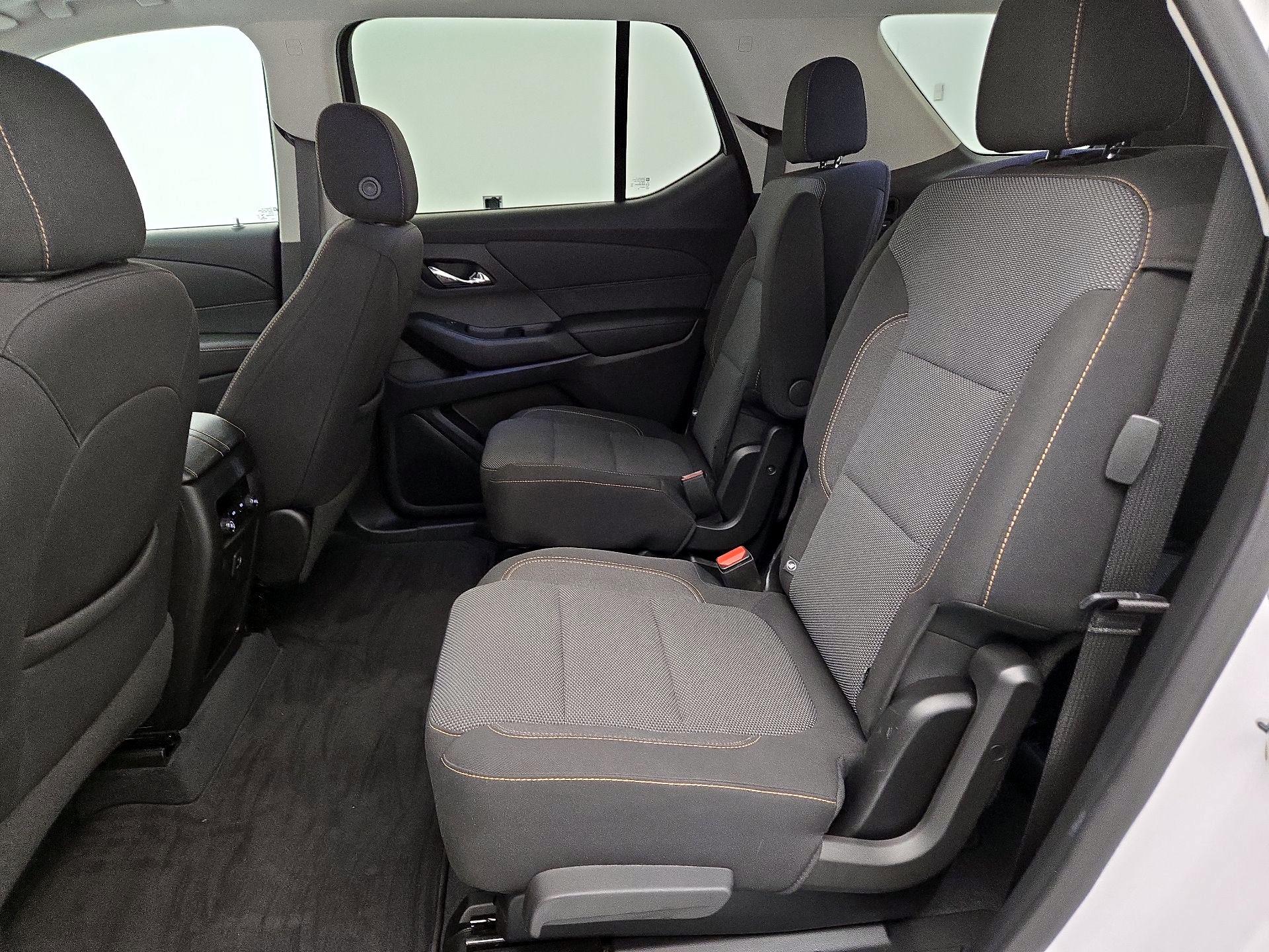 Thumbnail: 2021 Chevrolet Traverse - 19