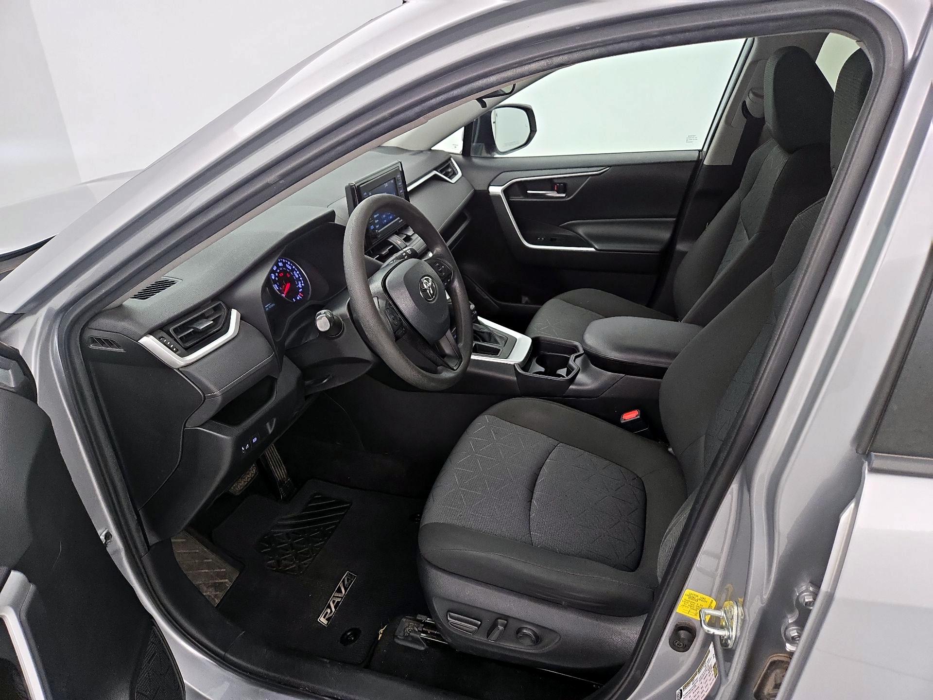 Thumbnail: 2021 Toyota RAV4 - 11