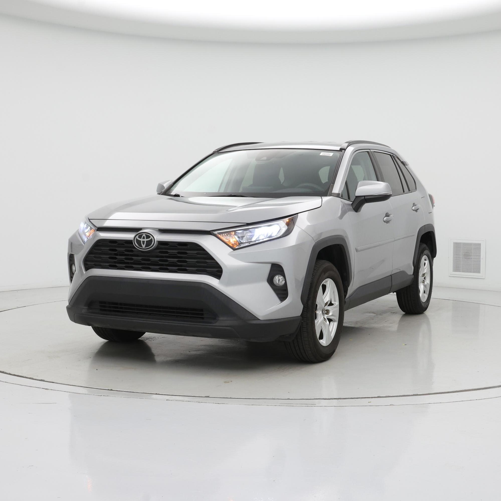 Thumbnail: 2021 Toyota RAV4 - 4