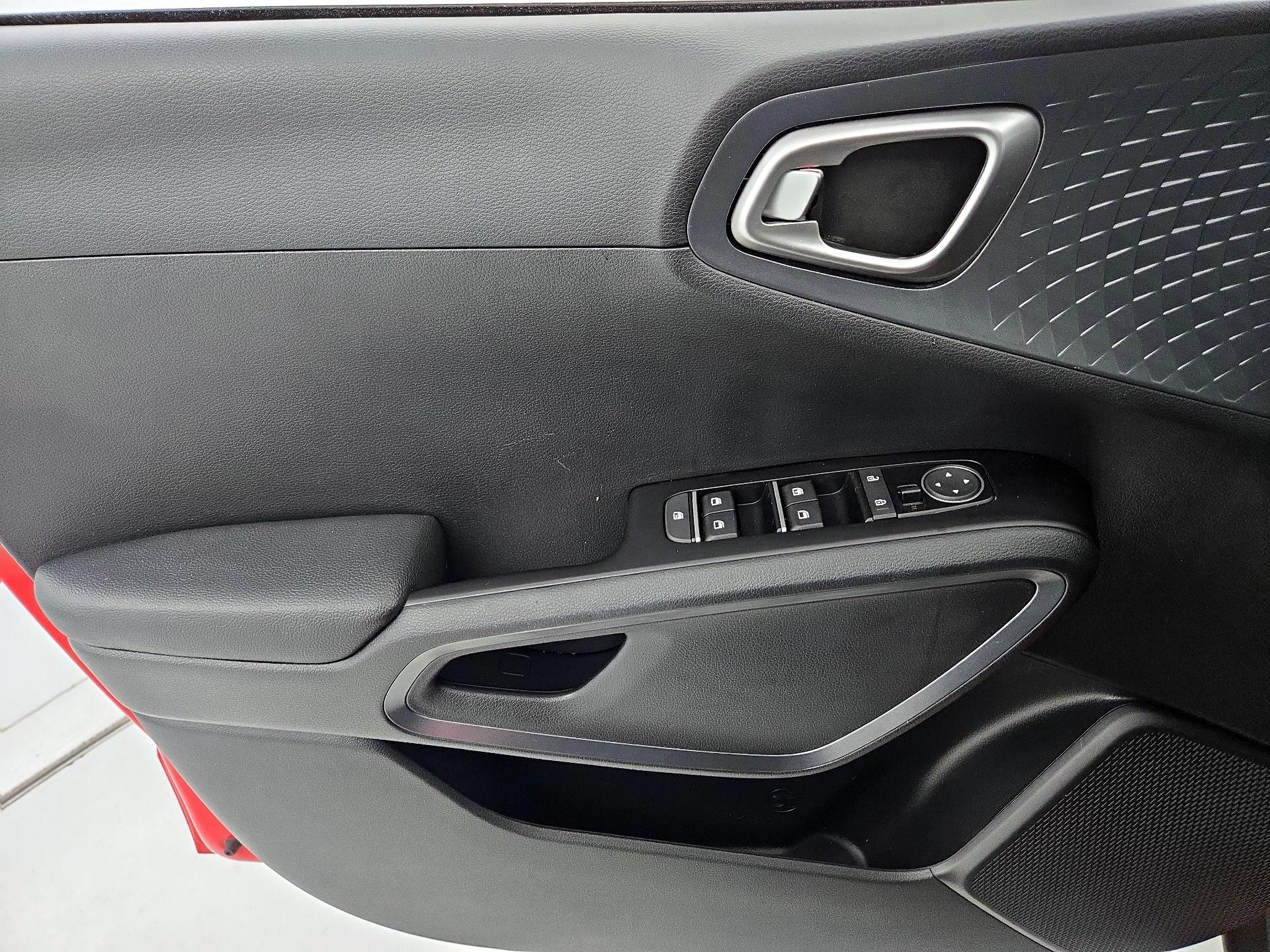 Thumbnail: 2021 Kia Soul - 12