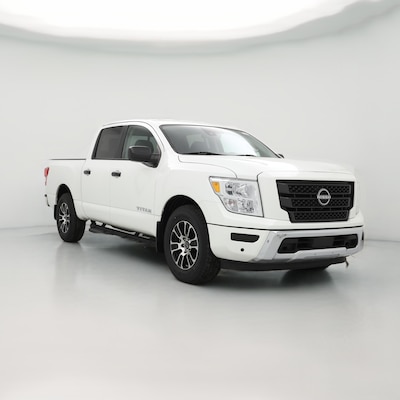 2023 Nissan Titan SV
