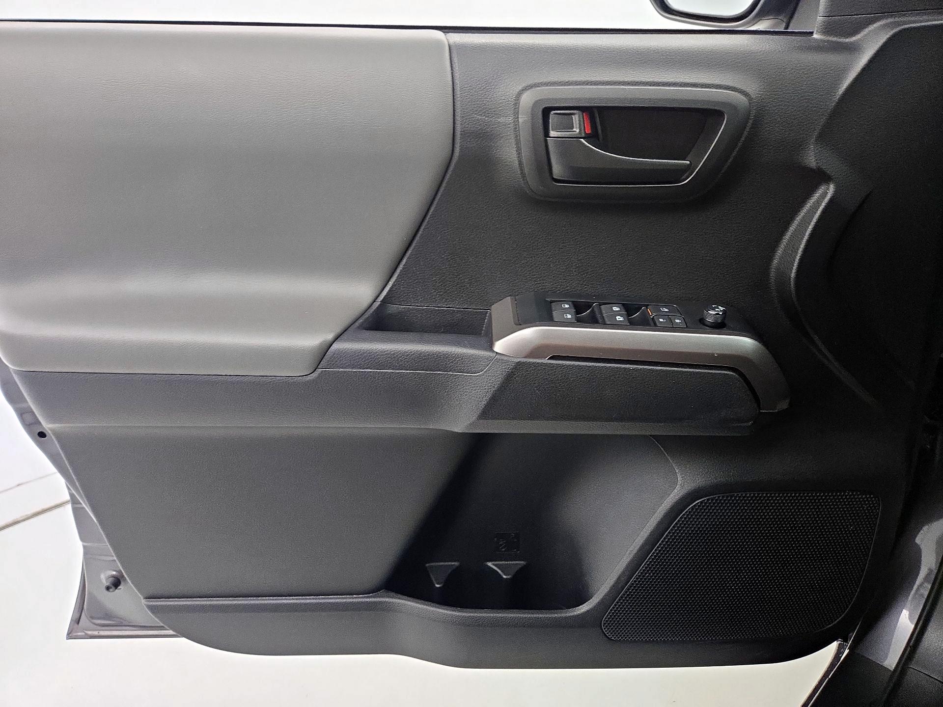 Thumbnail: 2023 Toyota Tacoma - 12