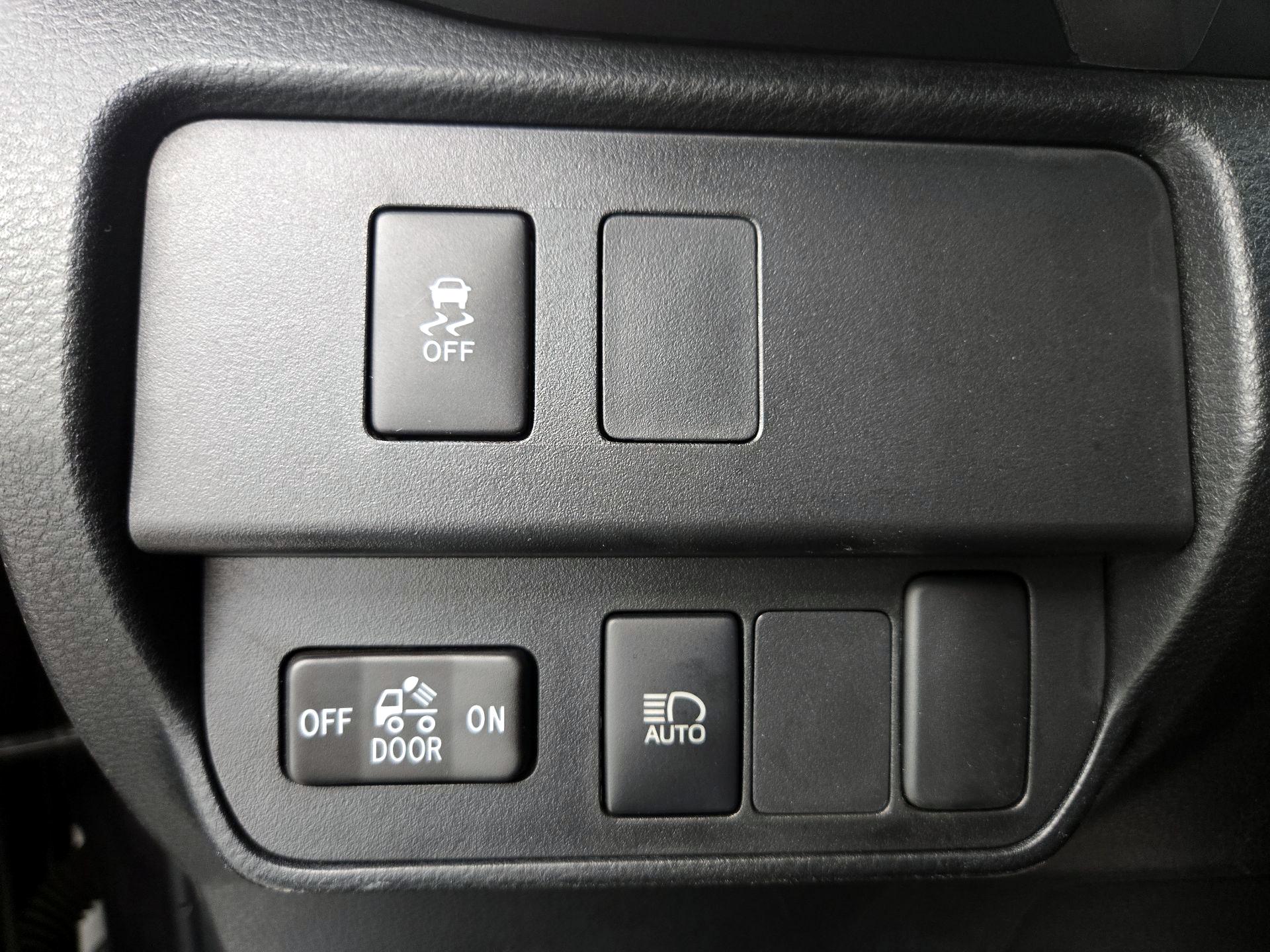 Thumbnail: 2023 Toyota Tacoma - 13