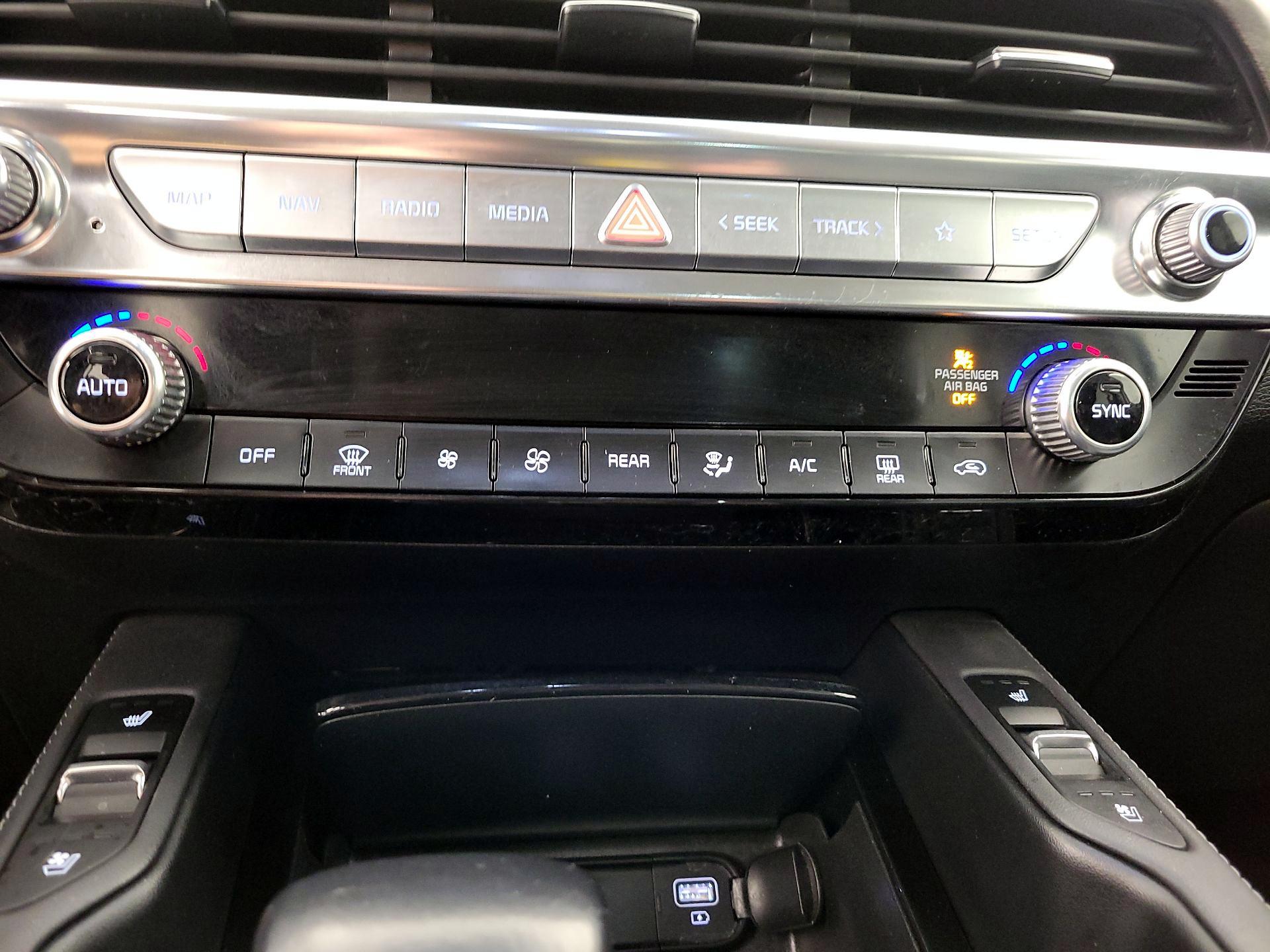 Thumbnail: 2022 Kia Telluride - 17