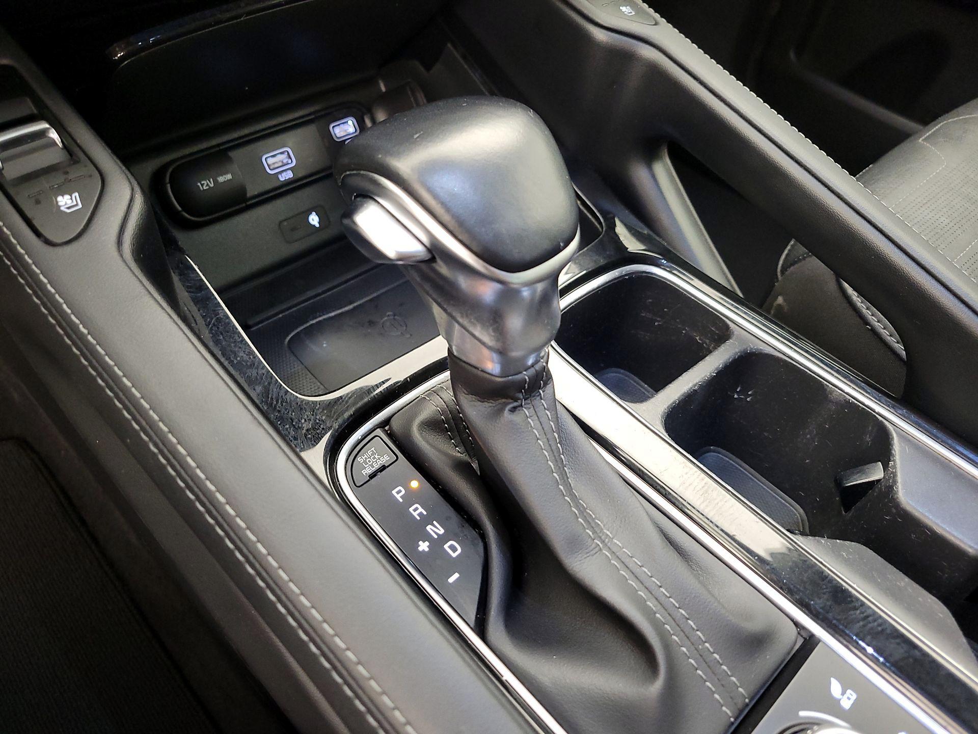 Thumbnail: 2022 Kia Telluride - 18