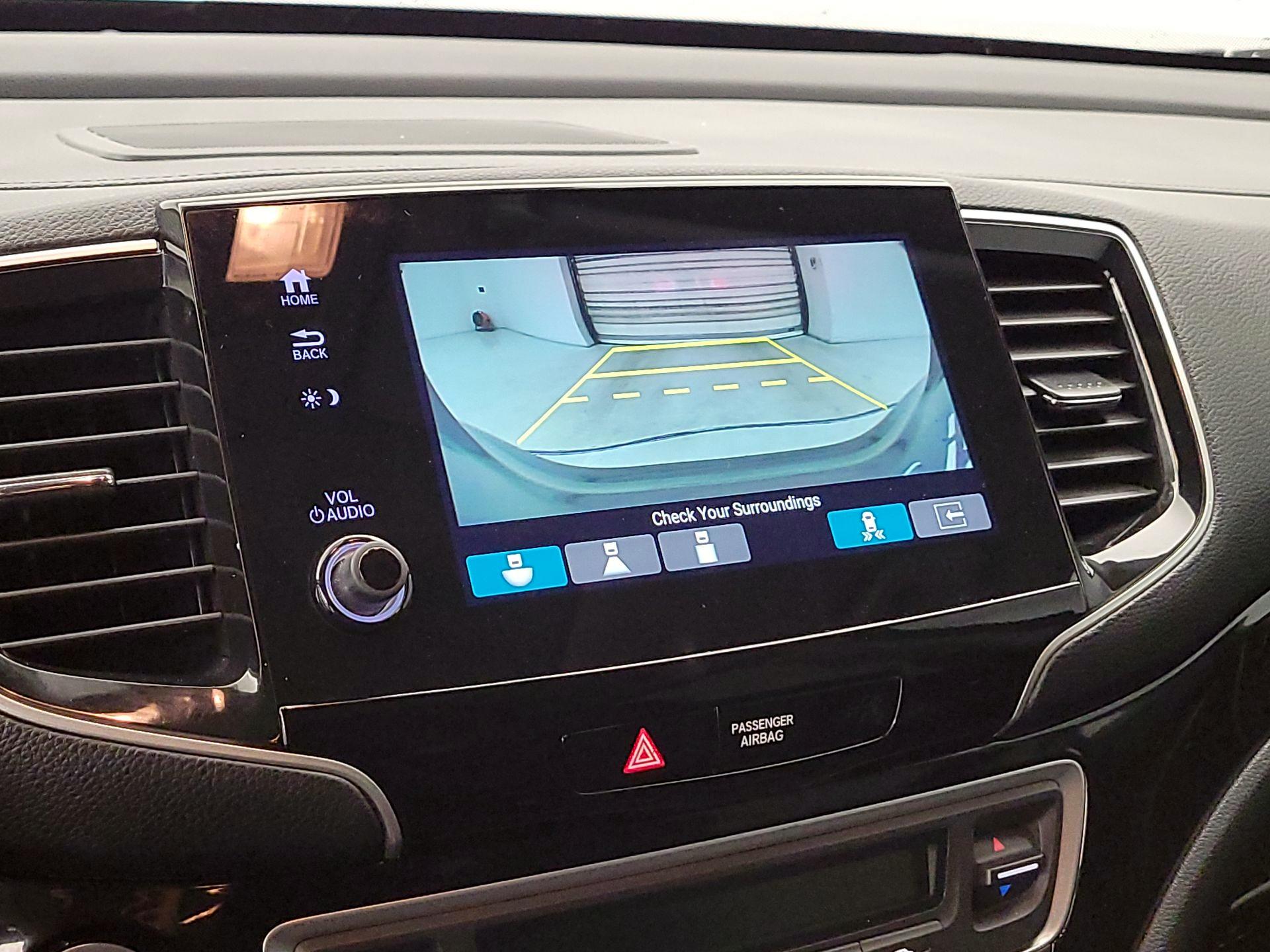 Thumbnail: 2020 Honda Pilot - 15