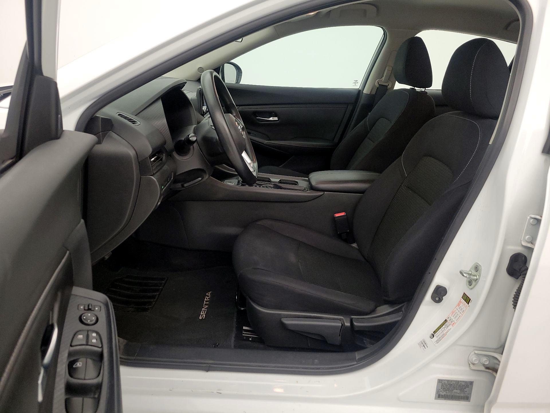 Thumbnail: 2022 Nissan Sentra - 11