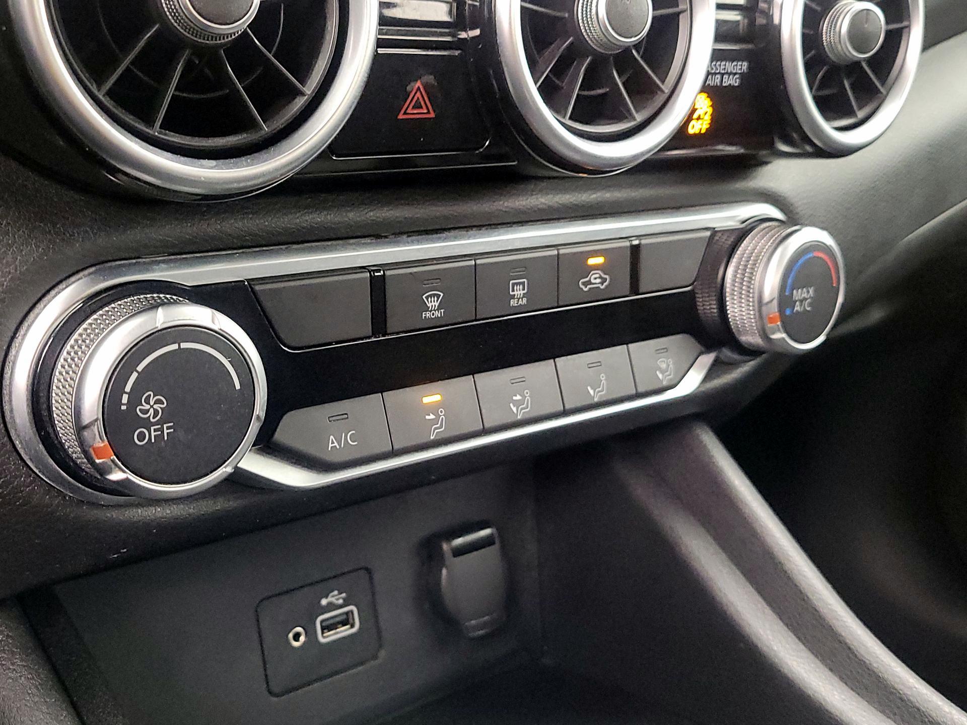 Thumbnail: 2022 Nissan Sentra - 16