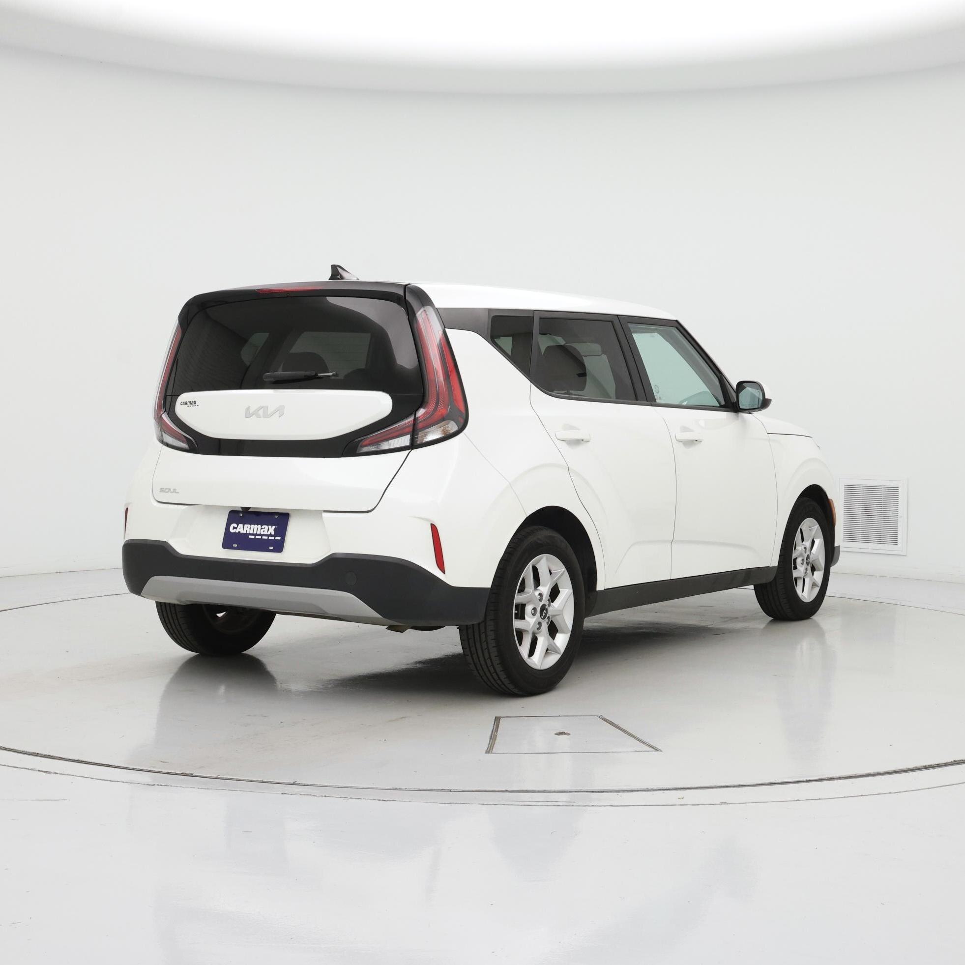 Thumbnail: 2023 Kia Soul - 8