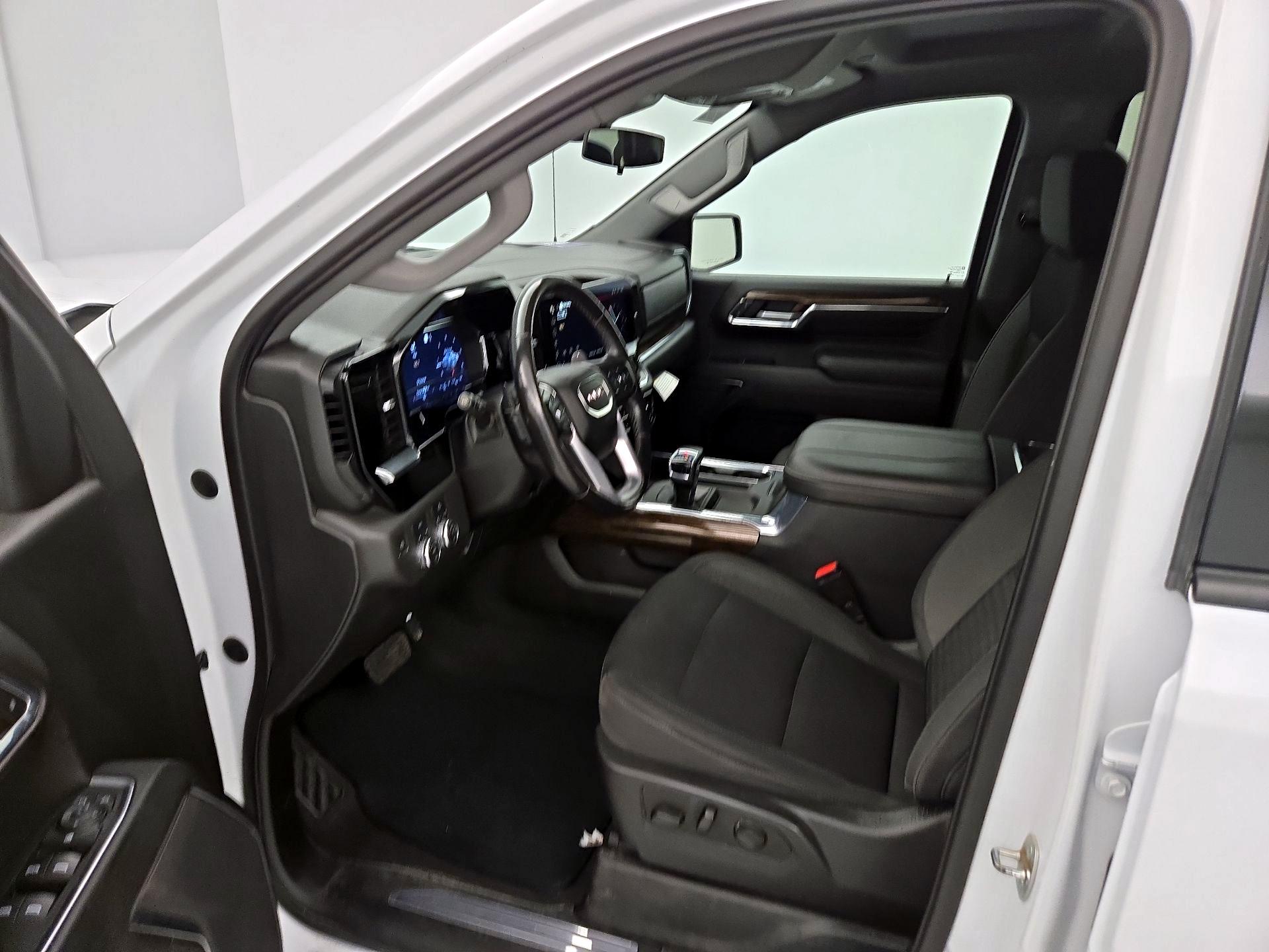 Thumbnail: 2023 GMC Sierra 1500 - 11