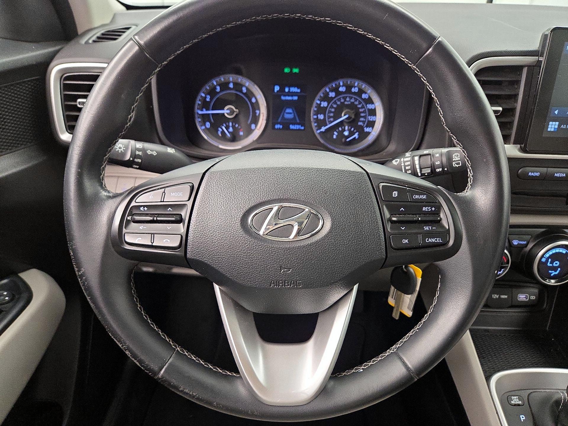 Thumbnail: 2022 Hyundai Venue - 10