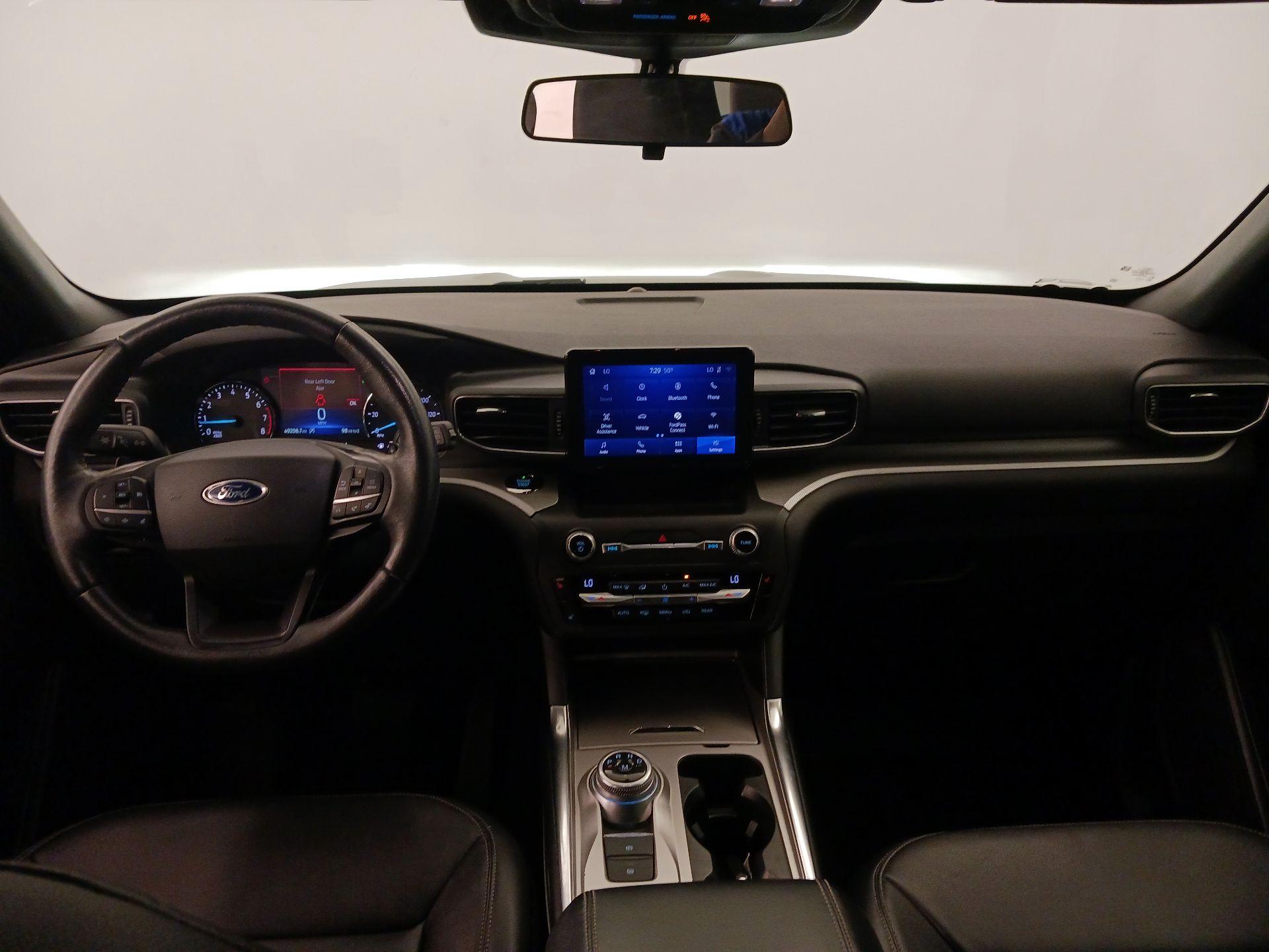 Thumbnail: 2020 Ford Explorer - 9