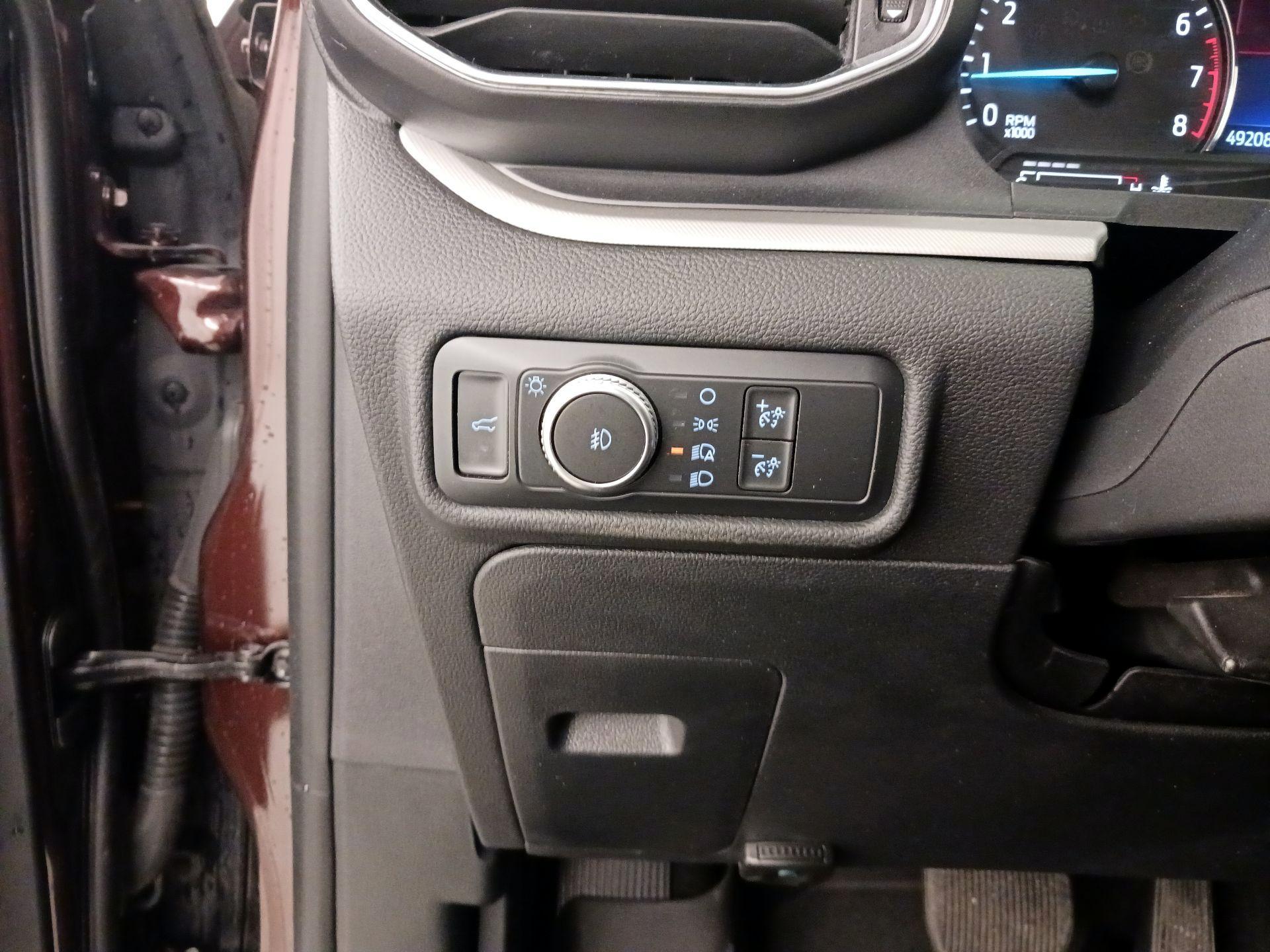 Thumbnail: 2020 Ford Explorer - 13