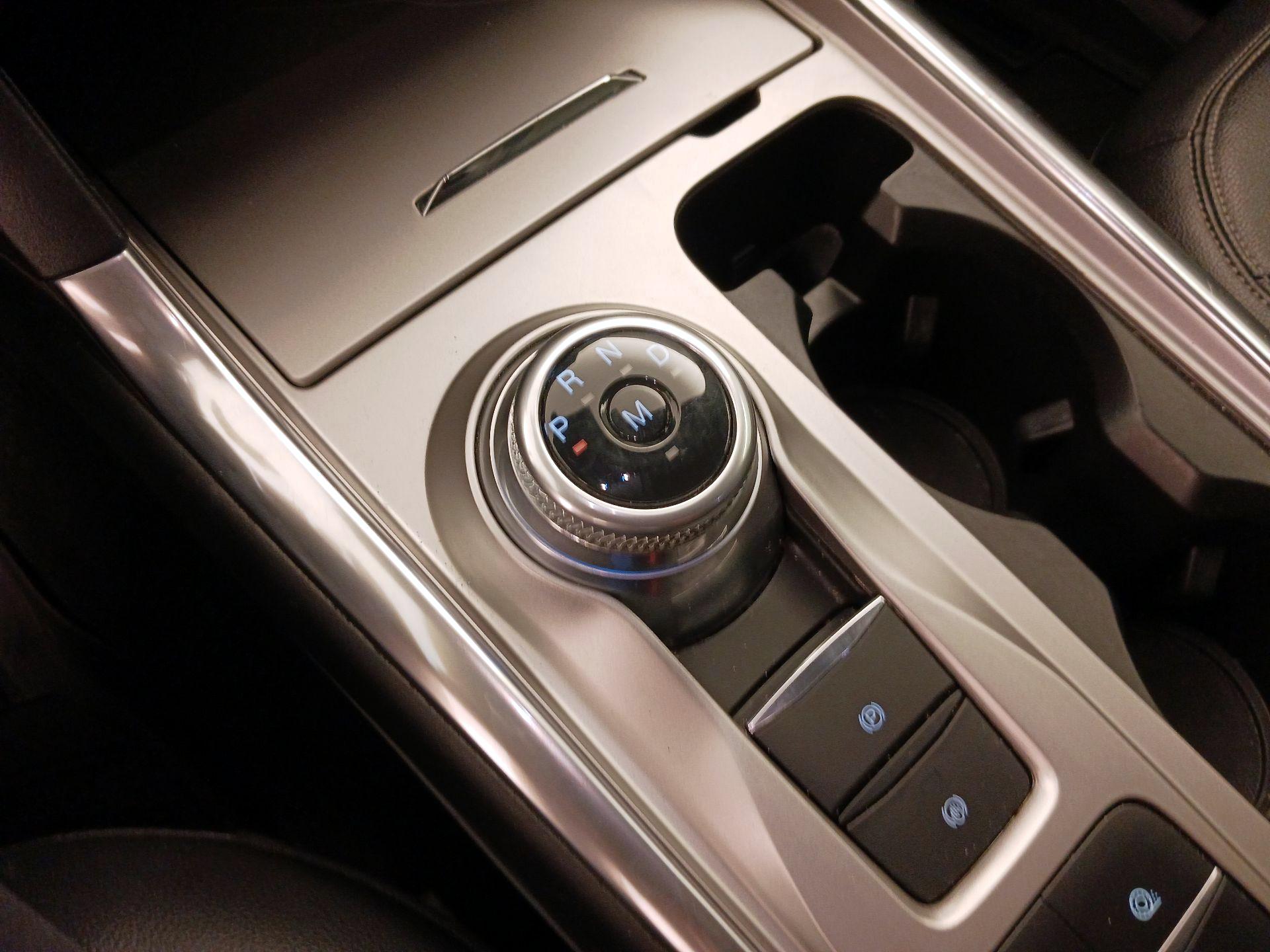 Thumbnail: 2020 Ford Explorer - 18