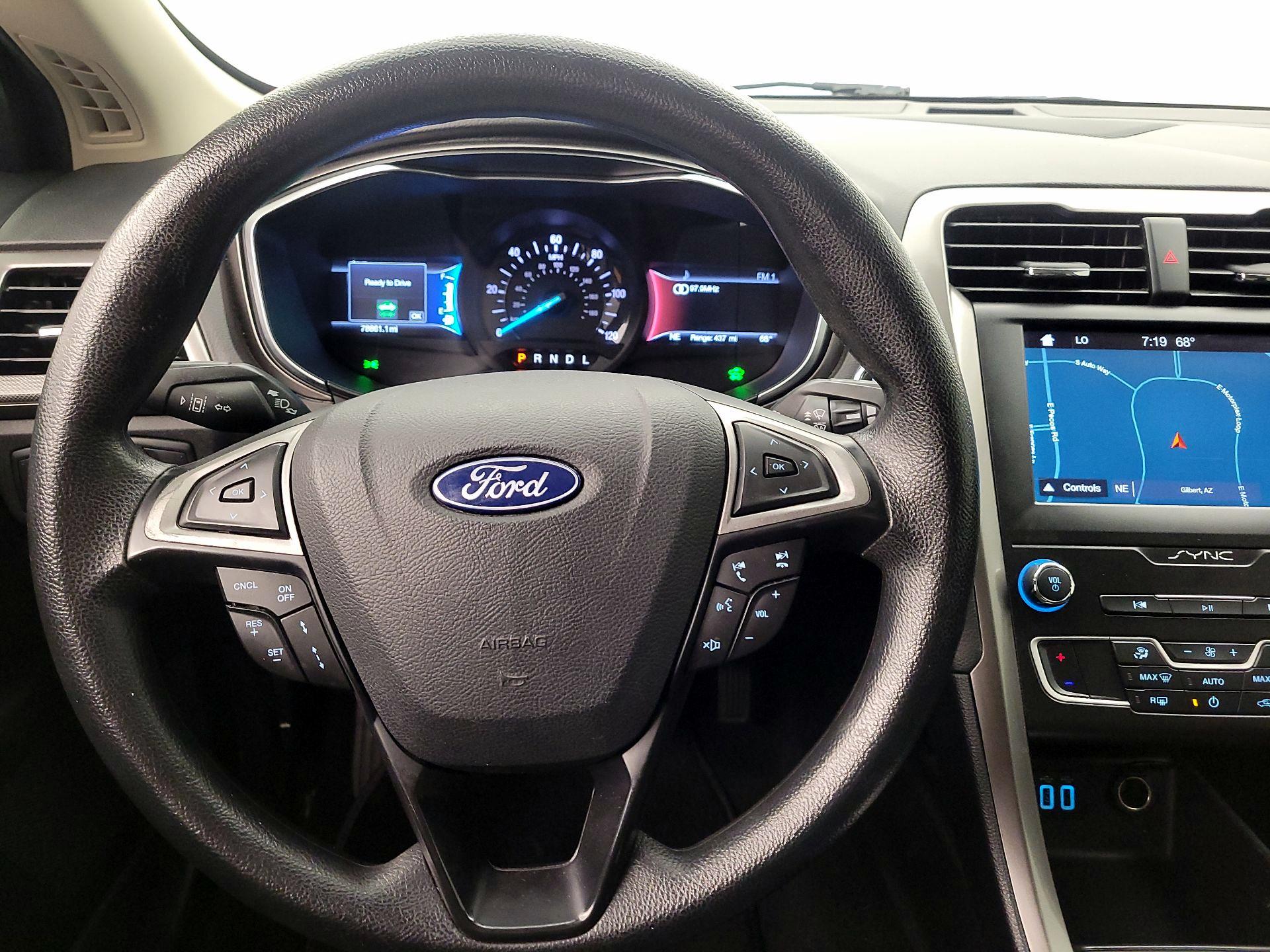 Thumbnail: 2019 Ford Fusion - 10