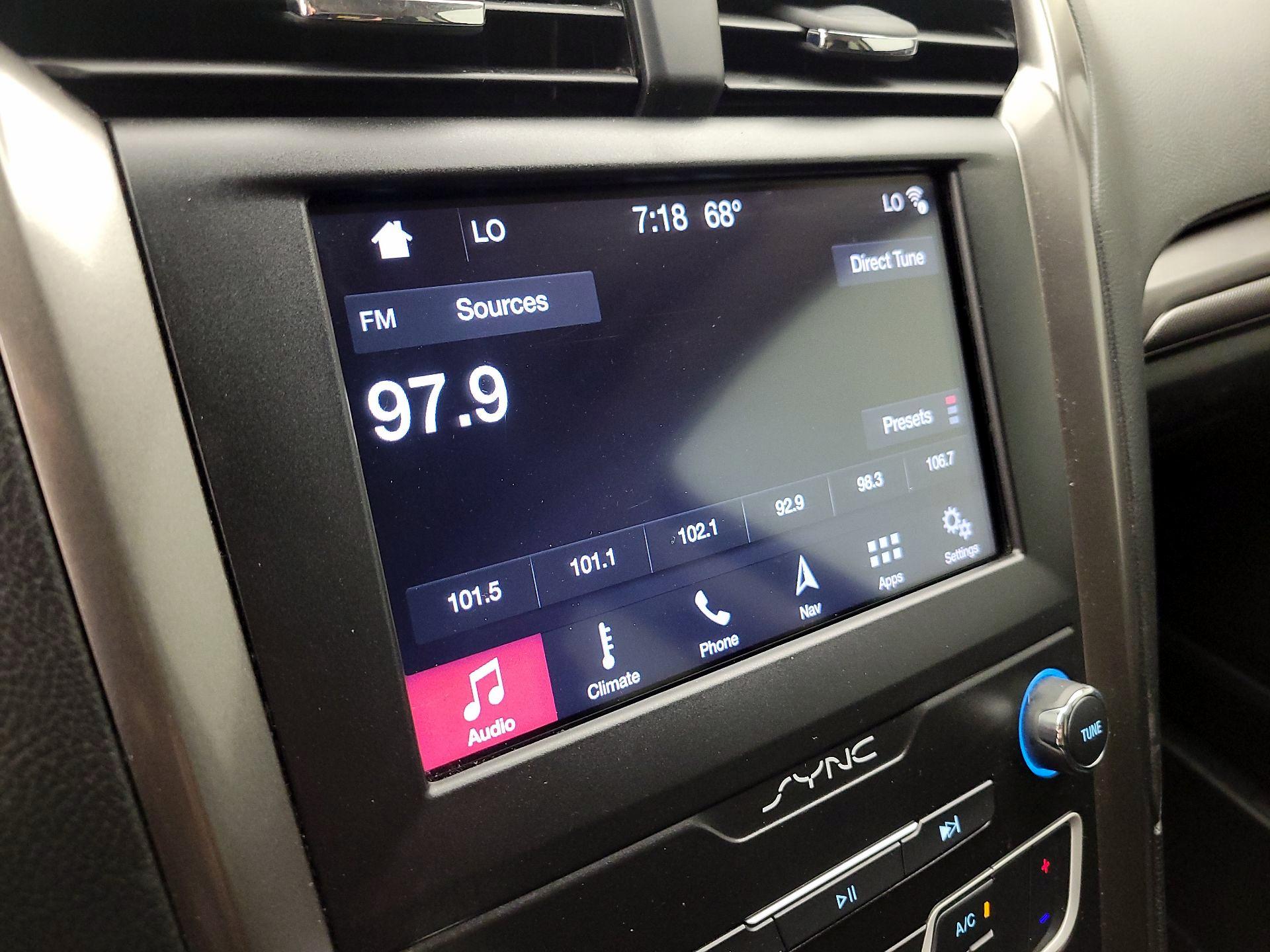 Thumbnail: 2019 Ford Fusion - 16