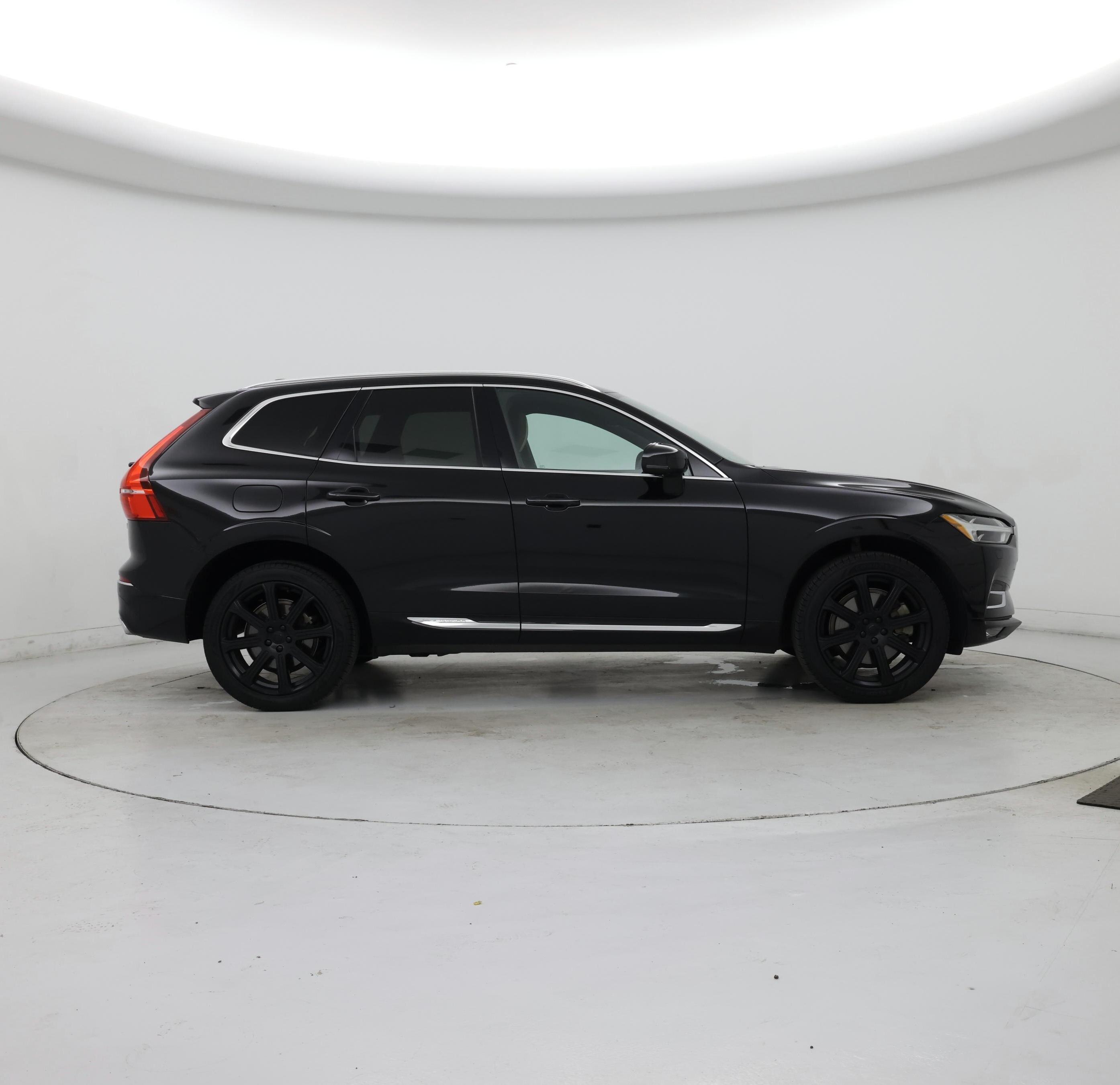 Thumbnail: 2018 Volvo XC60 - 7