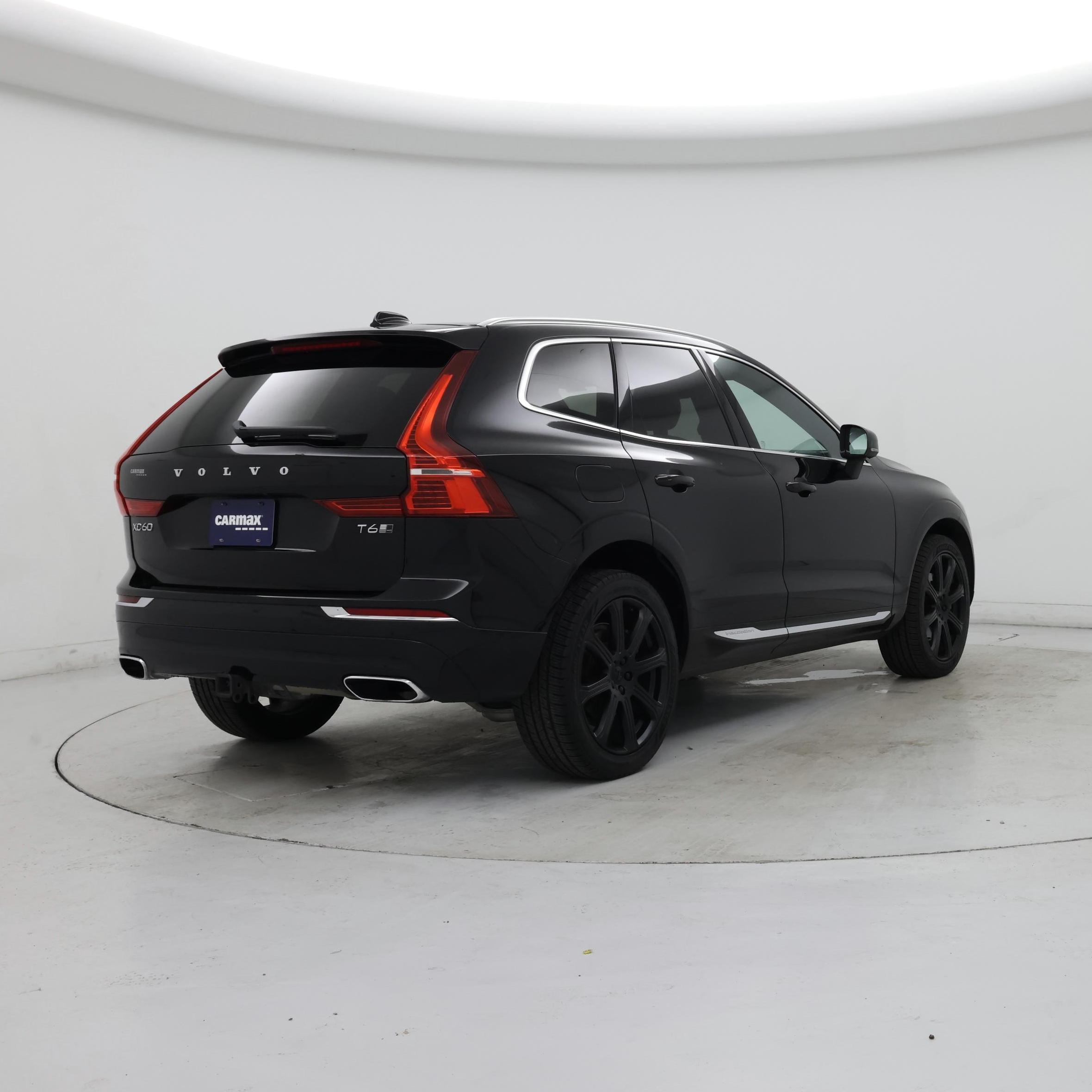 Thumbnail: 2018 Volvo XC60 - 8