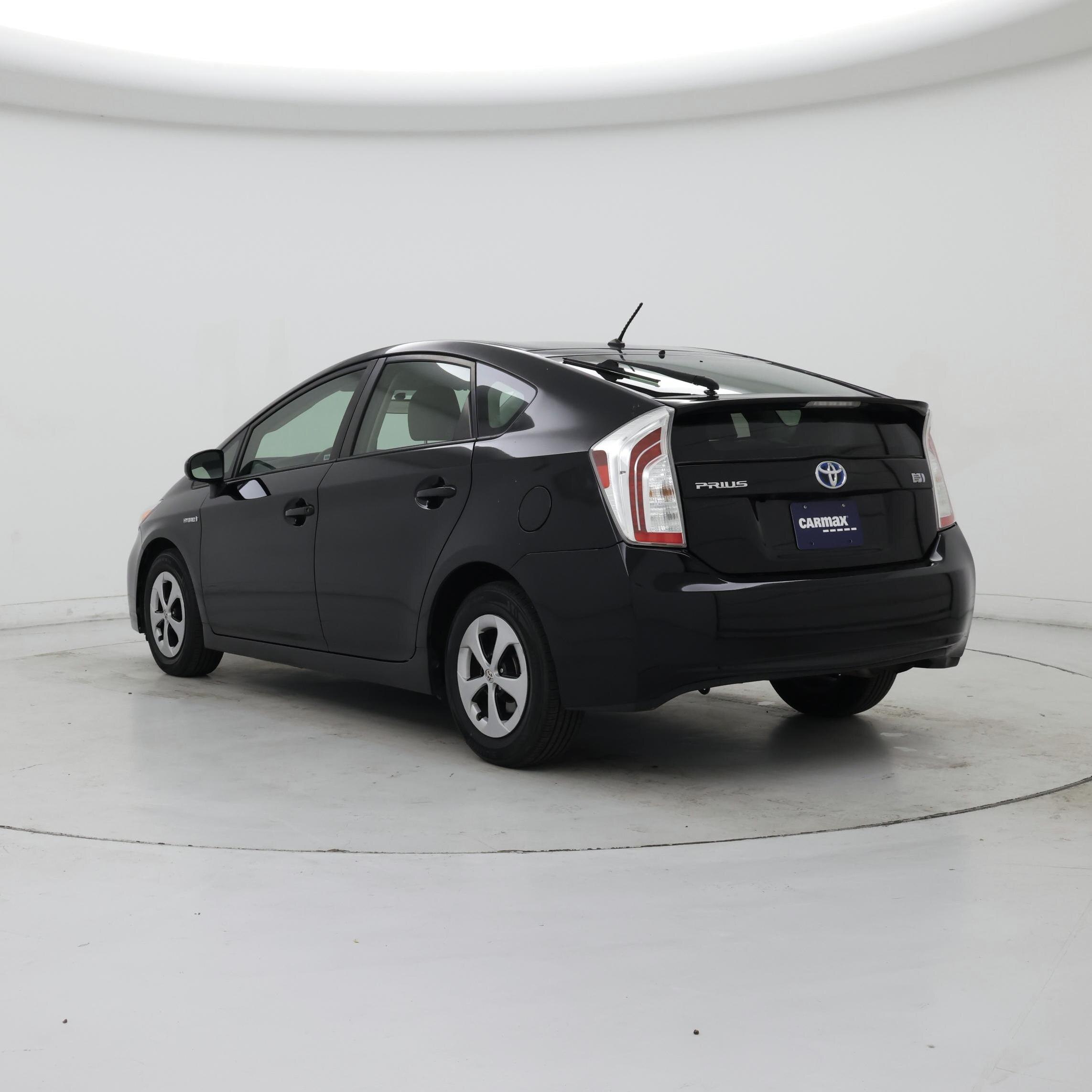 Thumbnail: 2015 Toyota Prius - 2