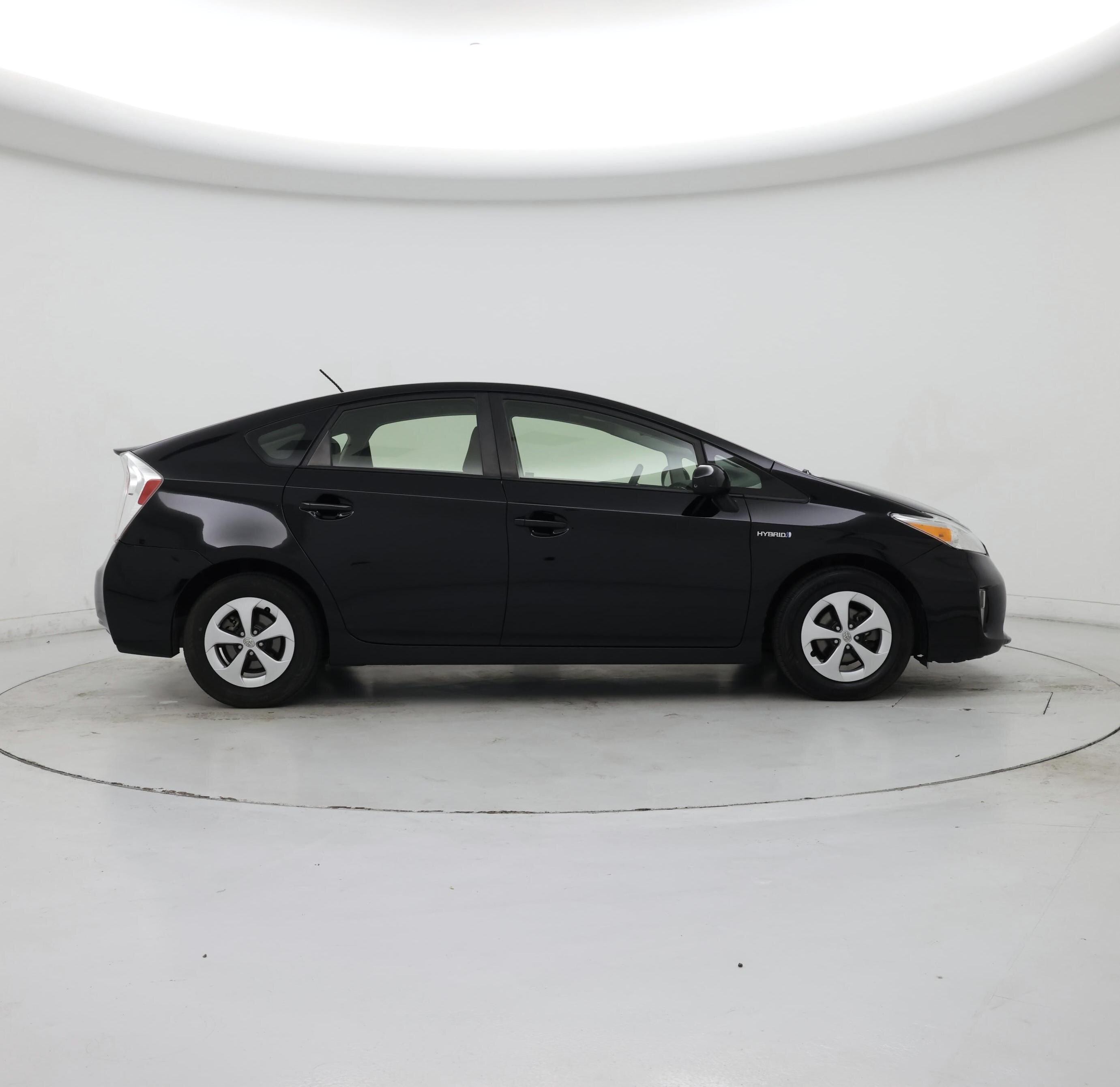 Thumbnail: 2015 Toyota Prius - 7