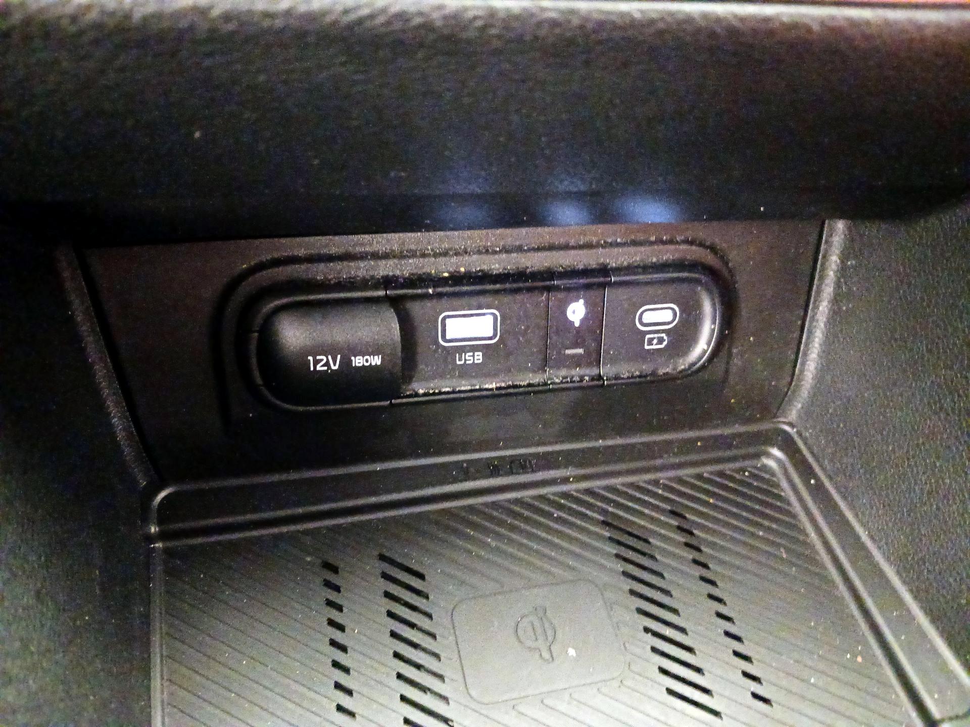 Thumbnail: 2023 Kia Sportage - 19