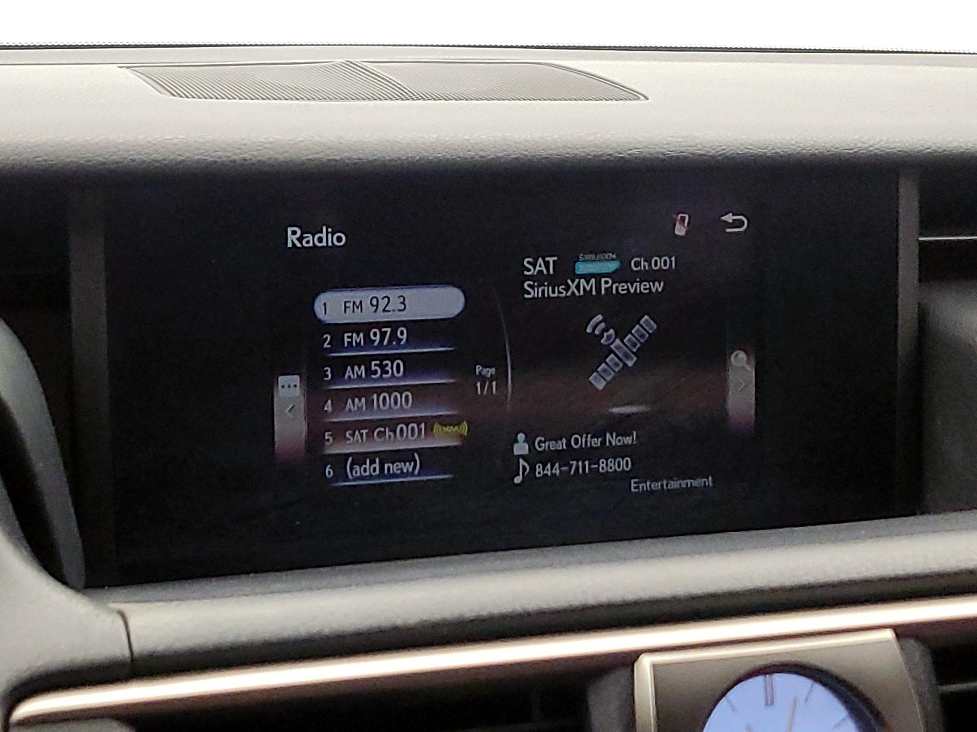 Thumbnail: 2020 Lexus IS - 15