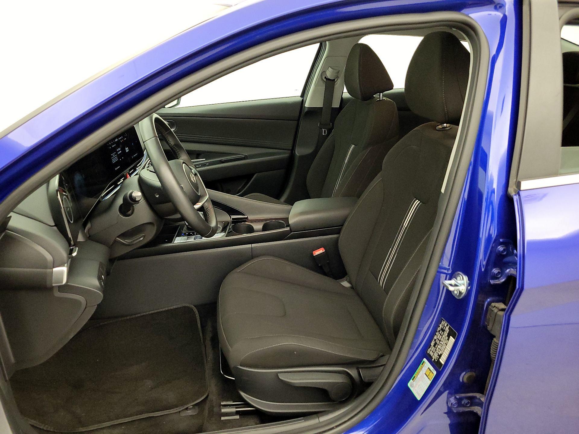 Thumbnail: 2025 Hyundai Elantra - 11