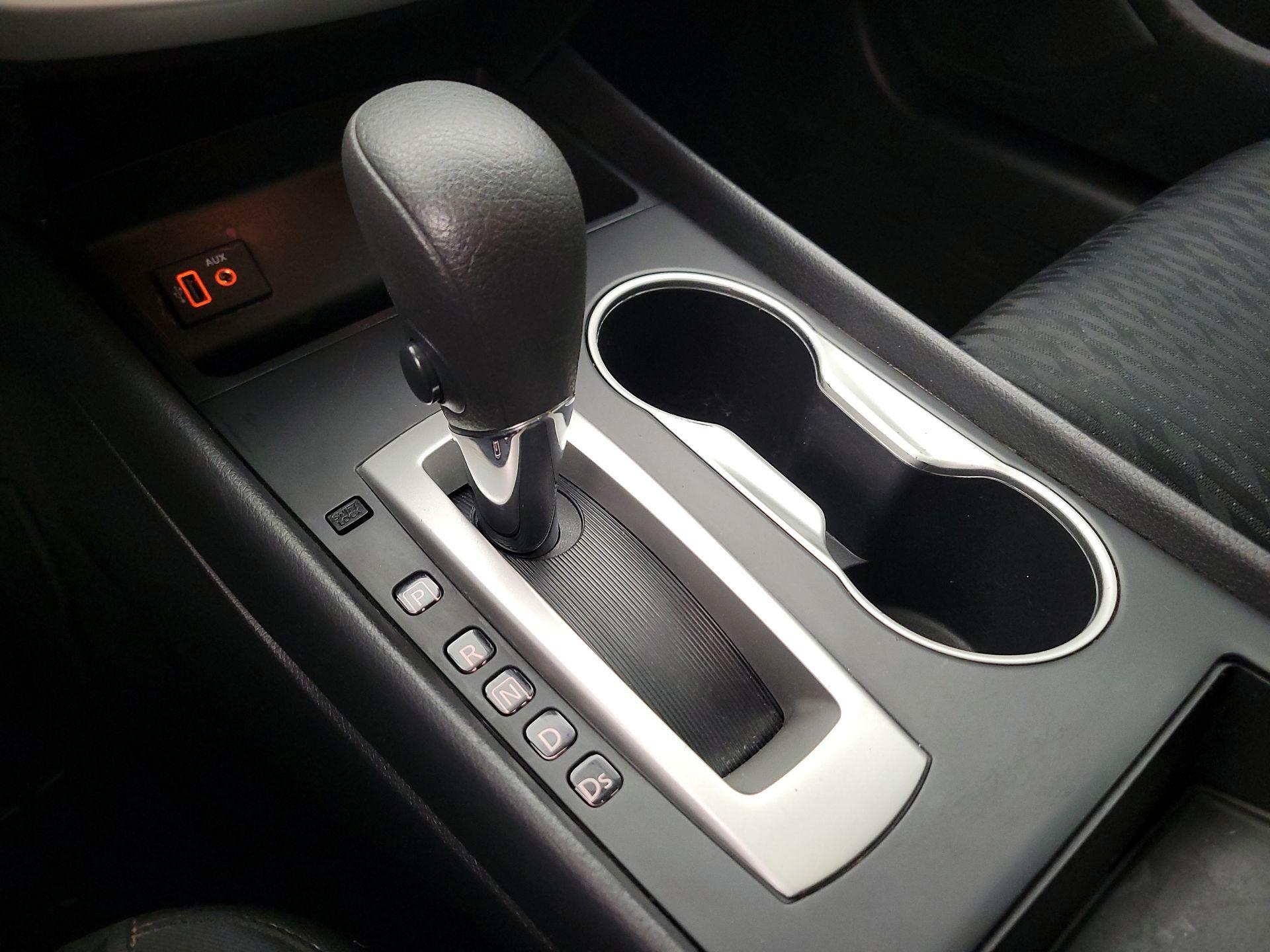 Thumbnail: 2018 Nissan Altima - 17