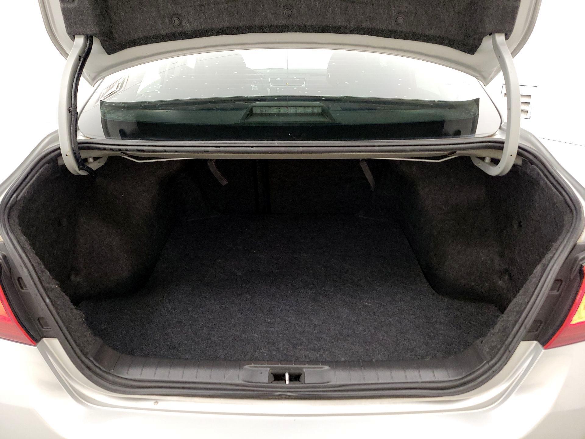 Thumbnail: 2018 Nissan Altima - 20