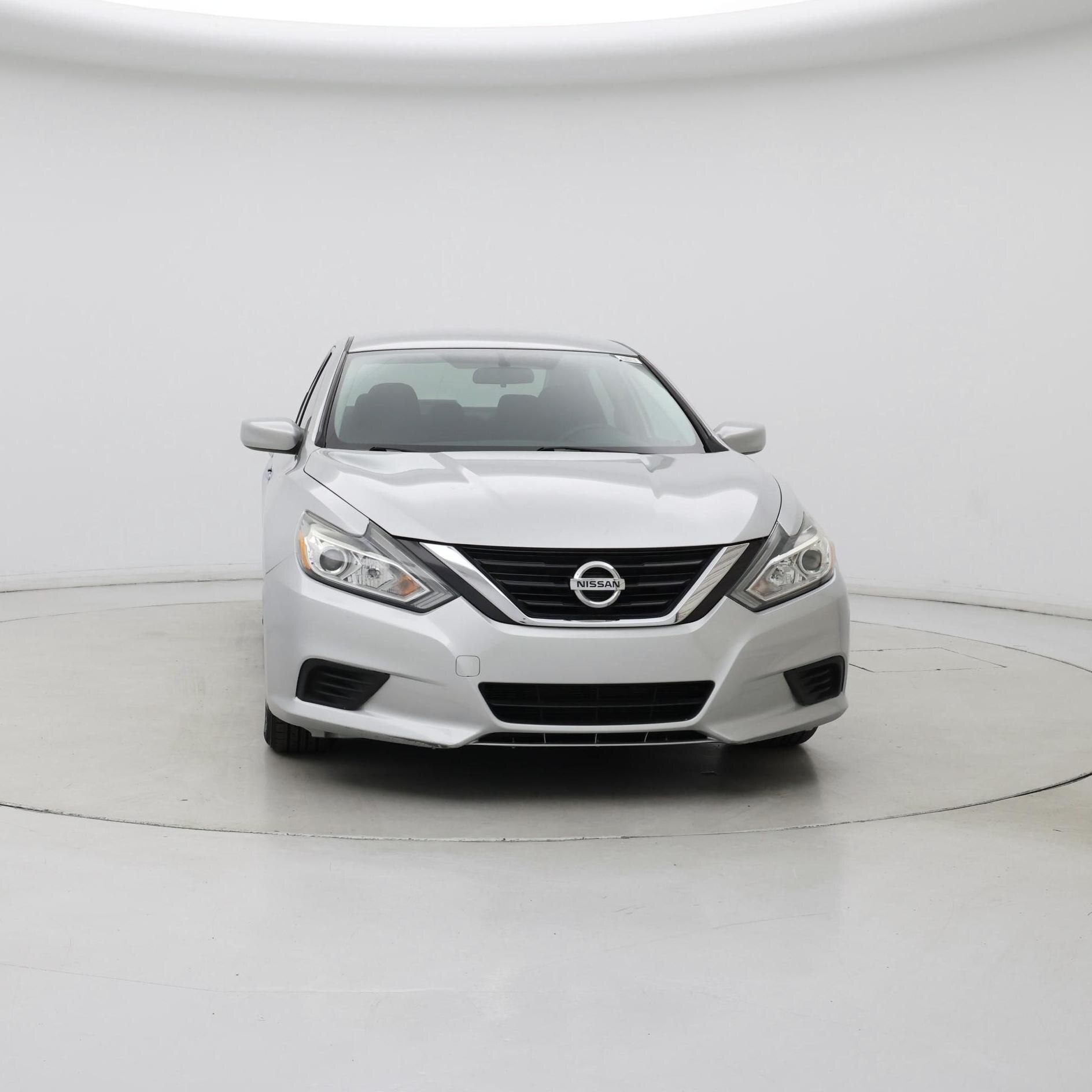 Thumbnail: 2018 Nissan Altima - 5