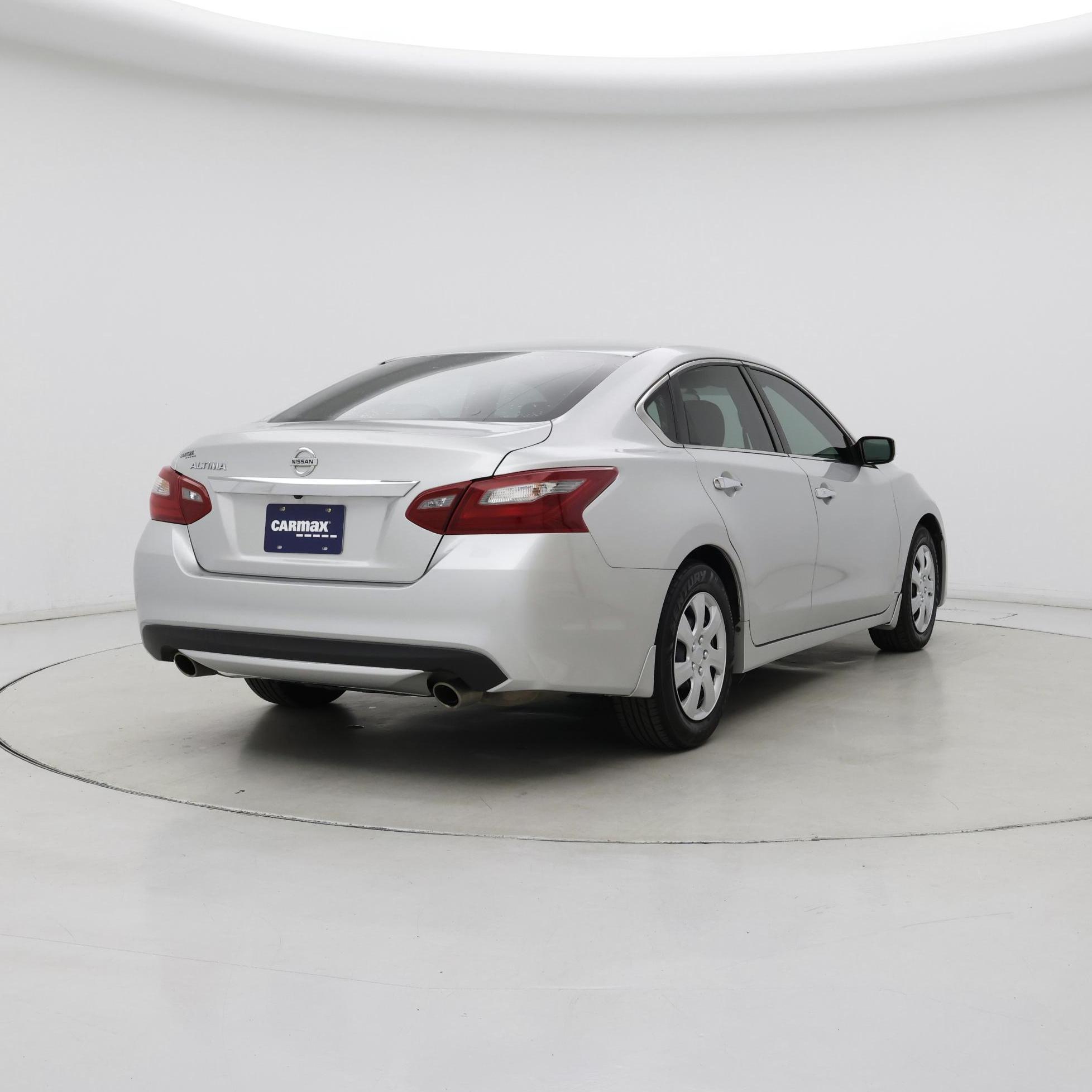 Thumbnail: 2018 Nissan Altima - 8