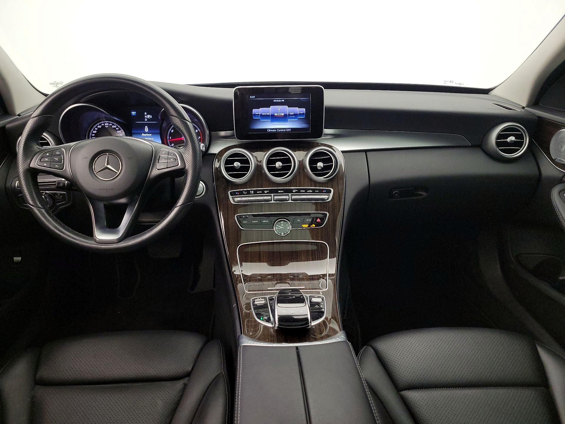 Thumbnail: 2015 Mercedes-Benz C-Class - 9