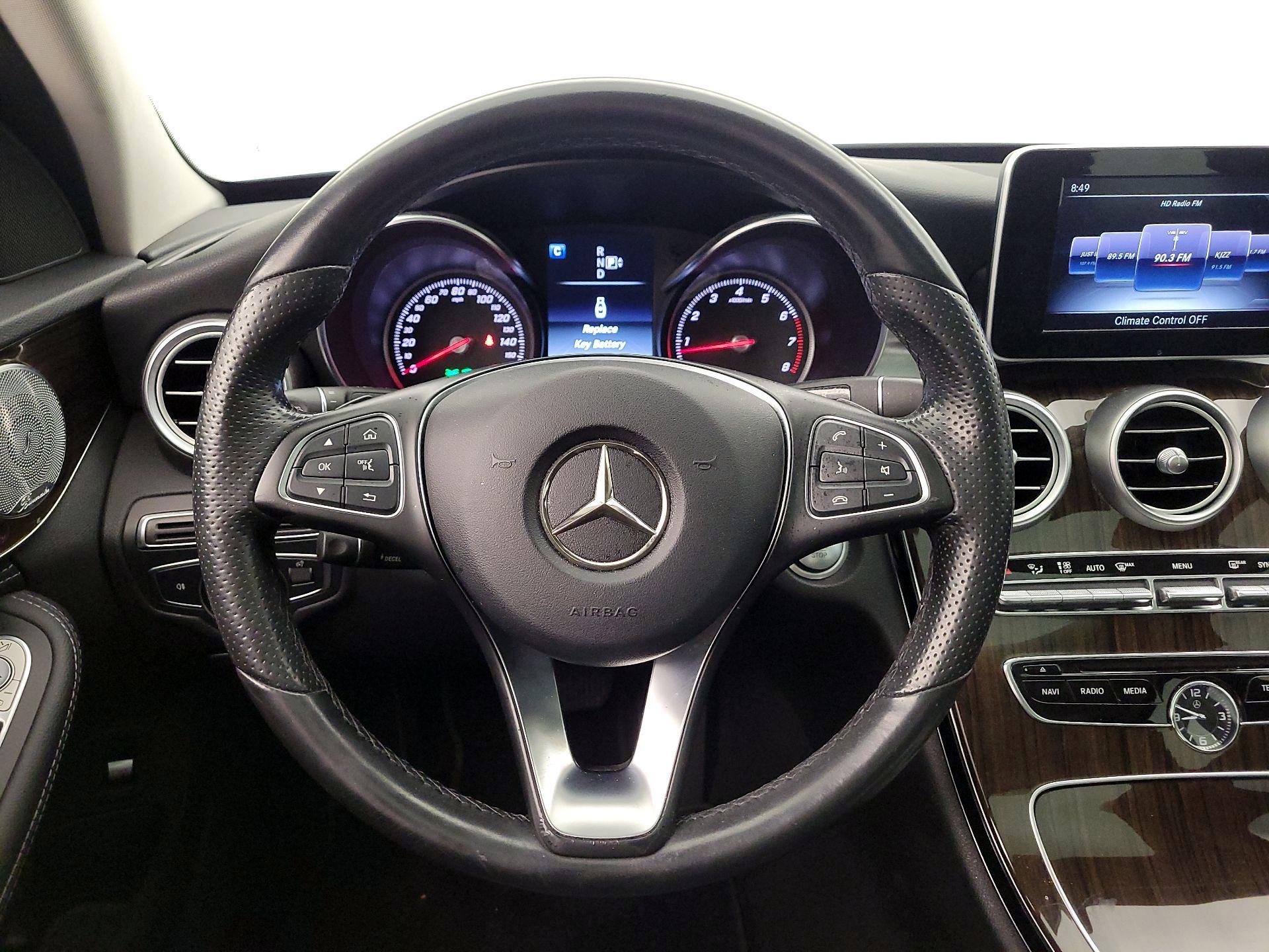 Thumbnail: 2015 Mercedes-Benz C-Class - 10