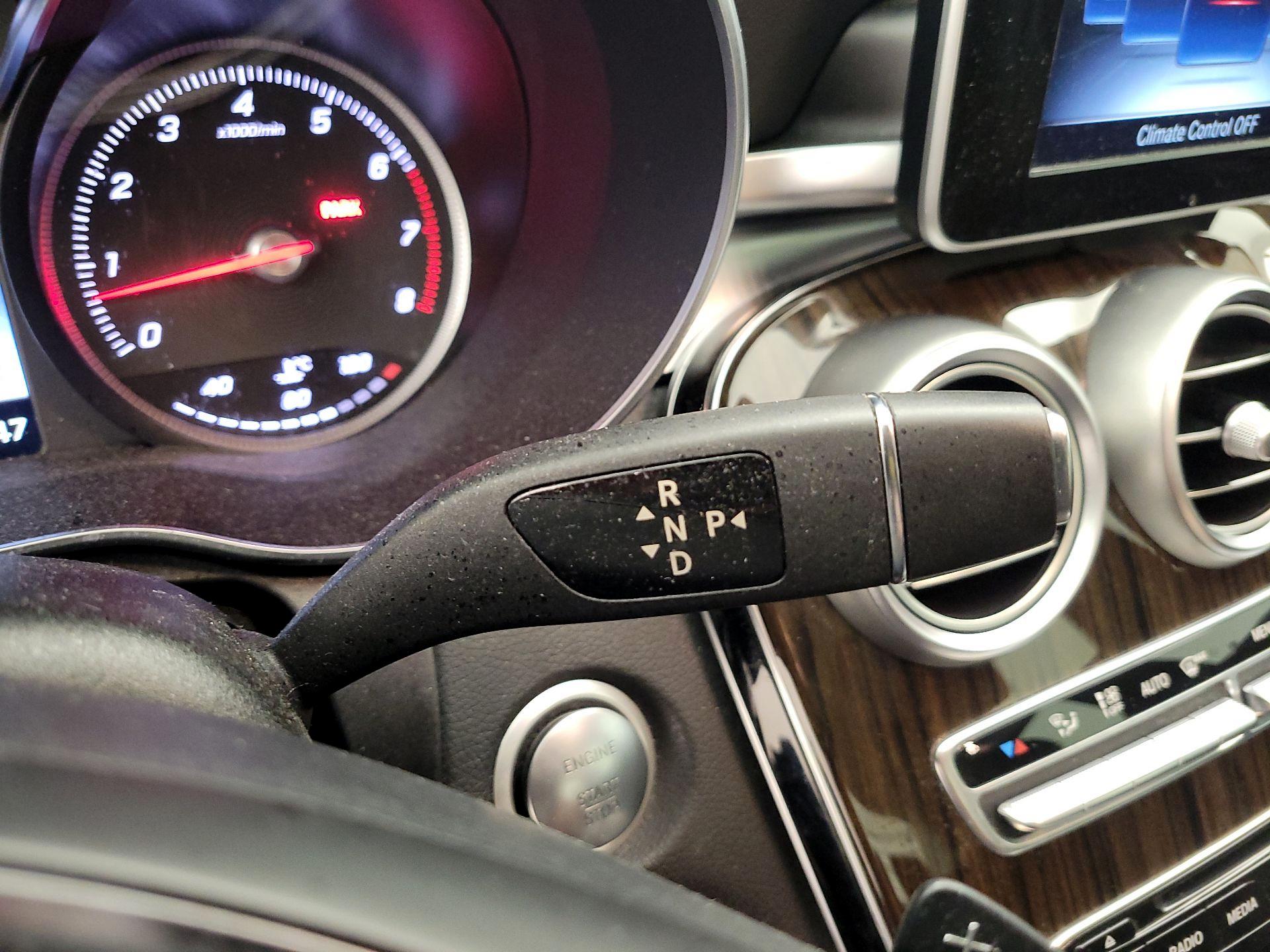 Thumbnail: 2015 Mercedes-Benz C-Class - 16