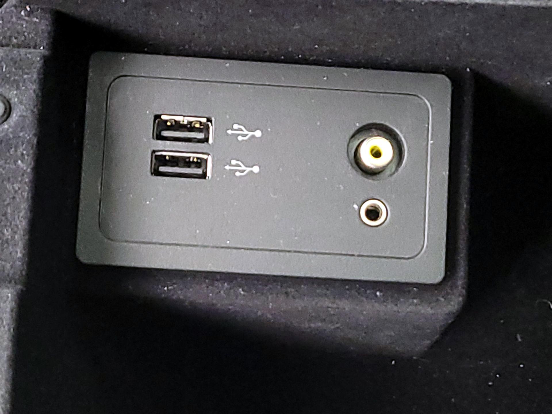 Thumbnail: 2017 INFINITI  - 18