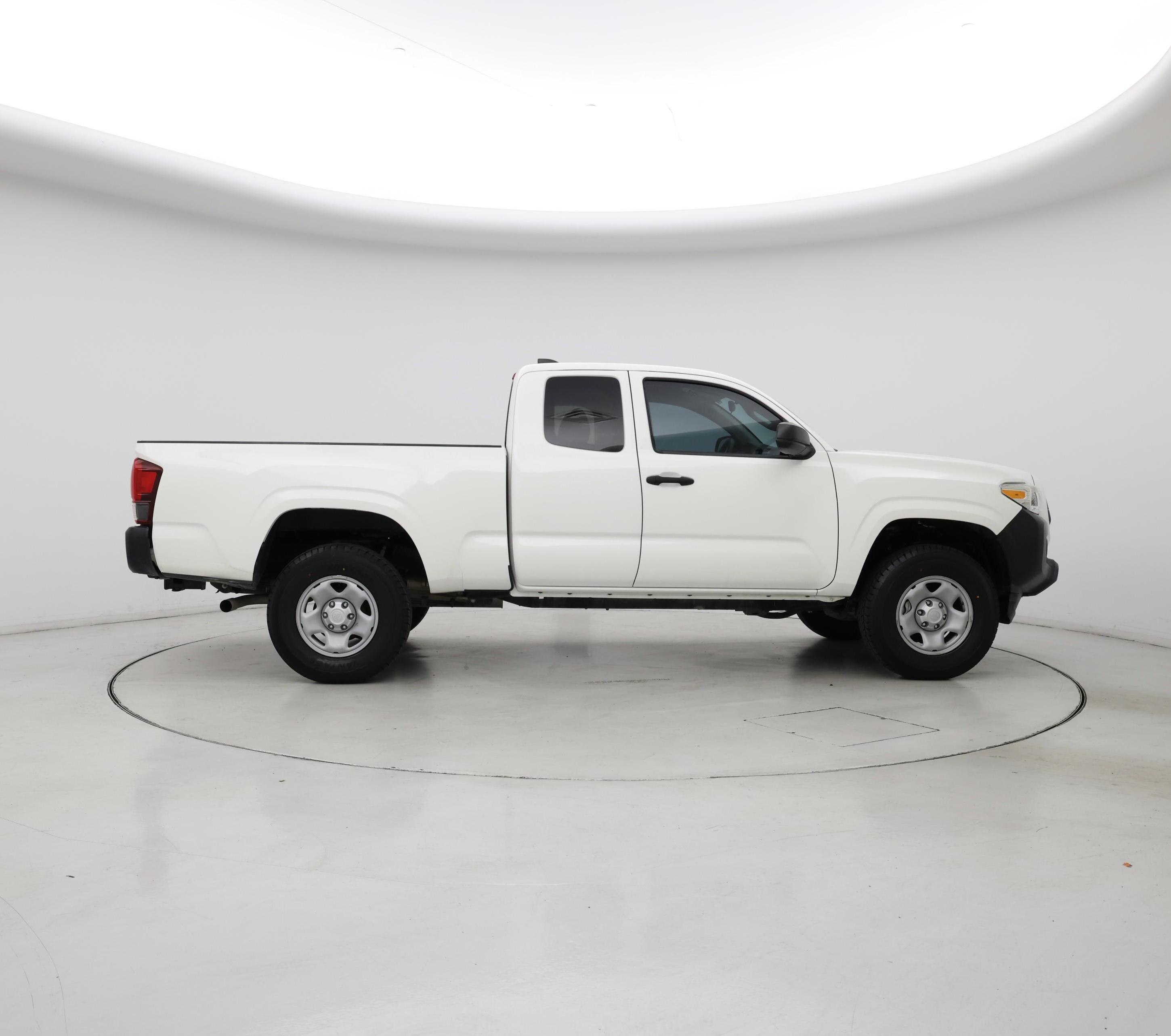 Thumbnail: 2021 Toyota Tacoma - 7