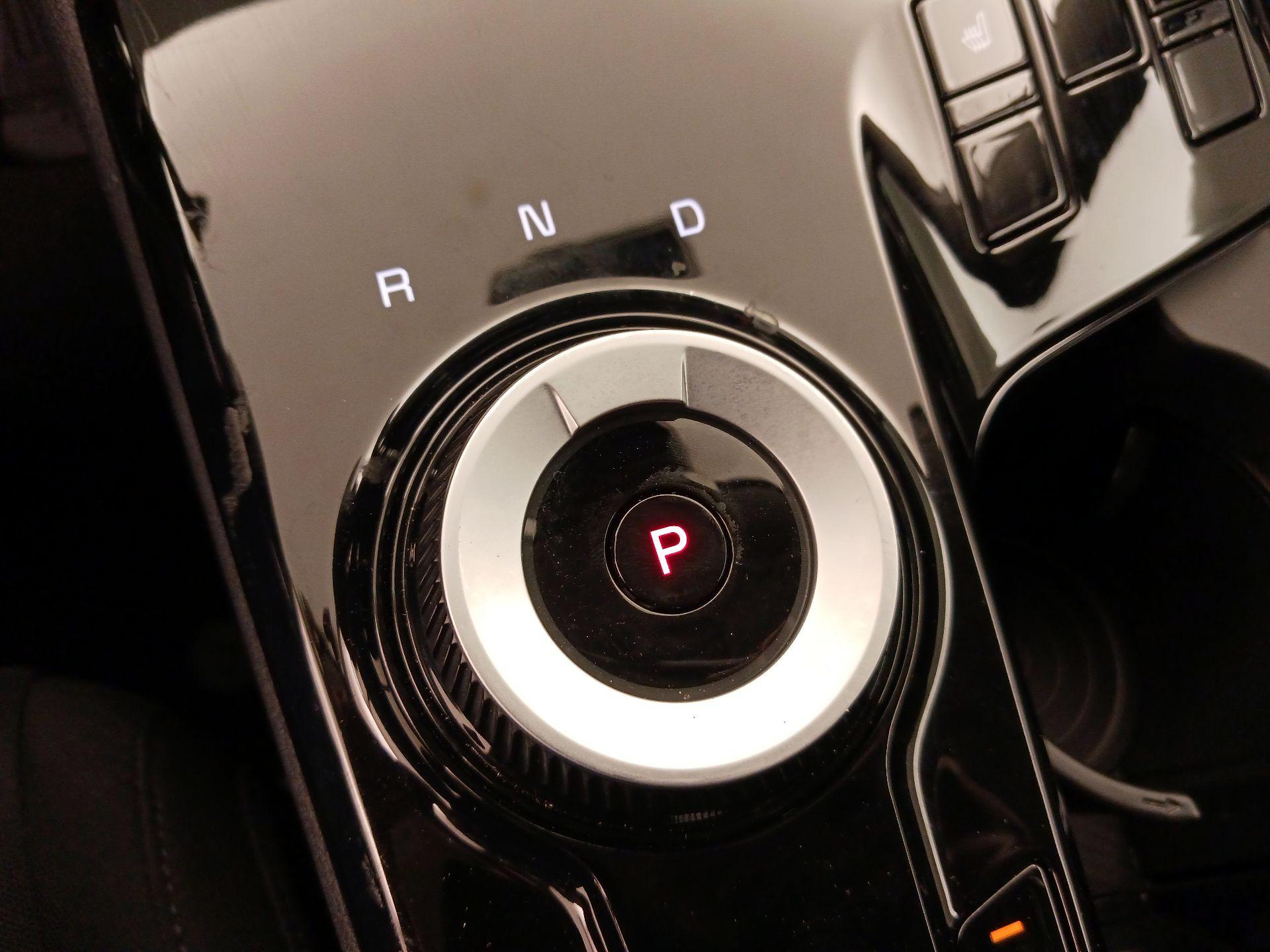 Thumbnail: 2023 Kia Sportage - 17