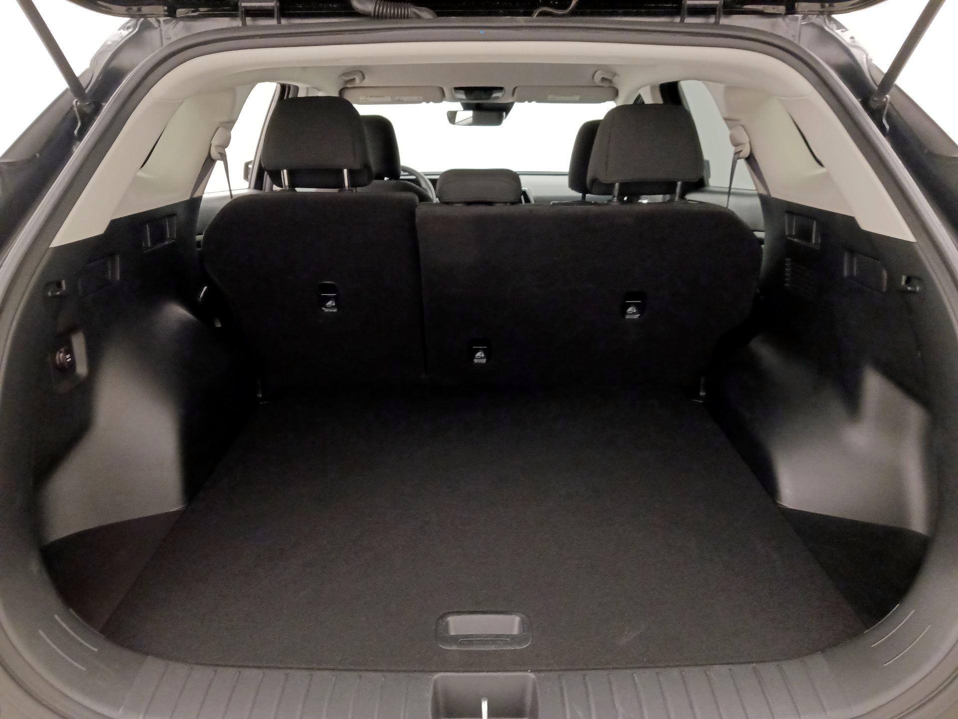 Thumbnail: 2023 Kia Sportage - 20