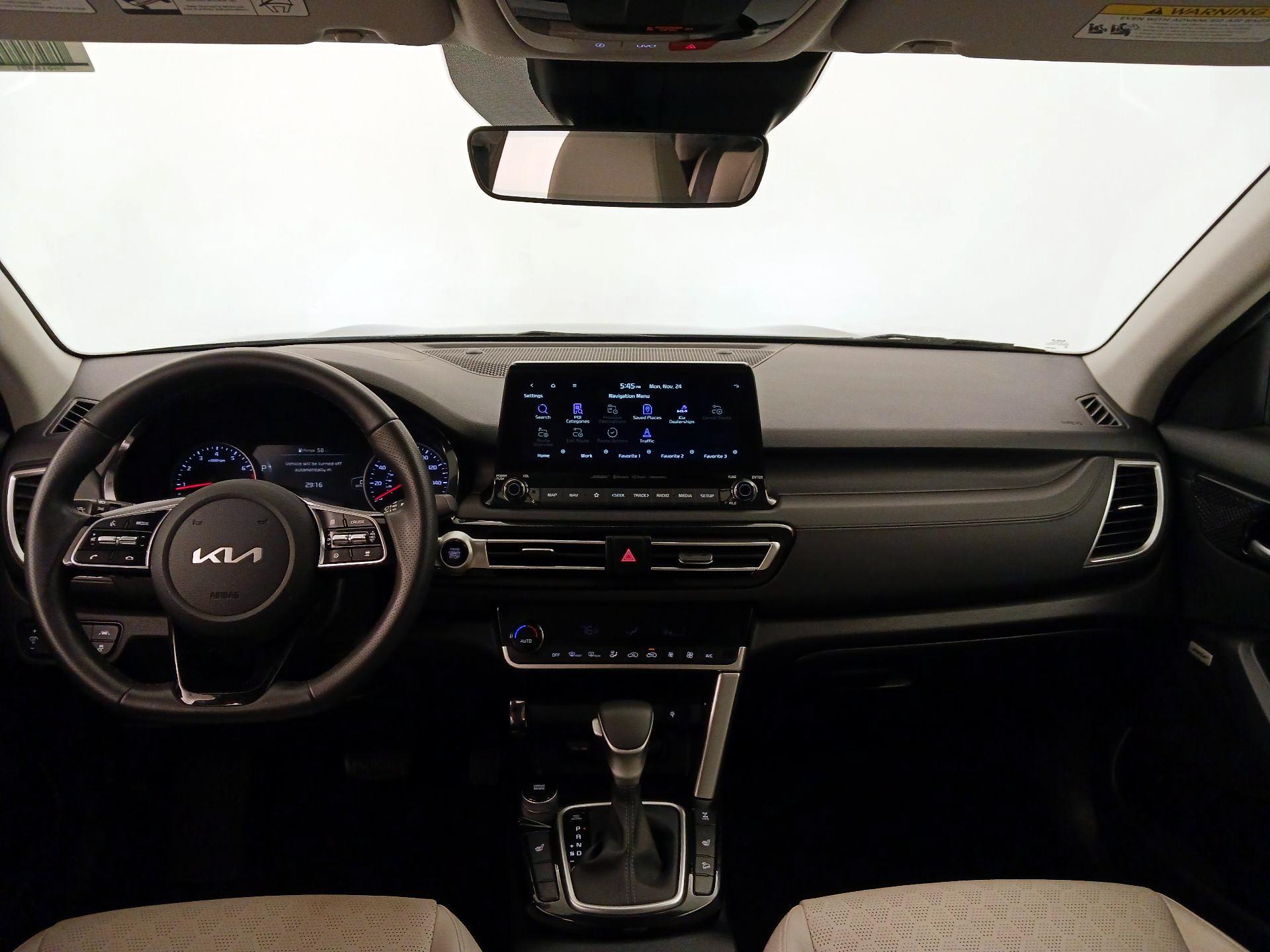 Thumbnail: 2023 Kia Seltos - 9