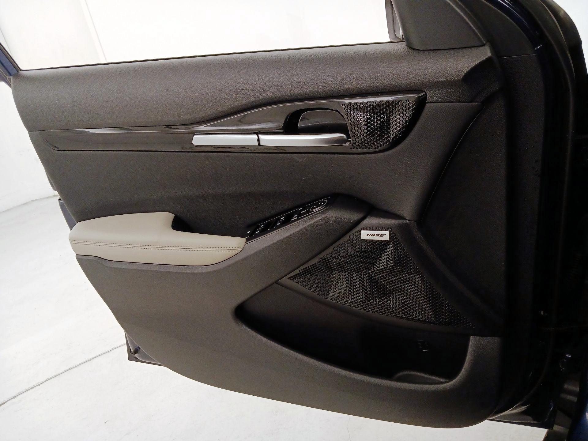 Thumbnail: 2023 Kia Seltos - 12