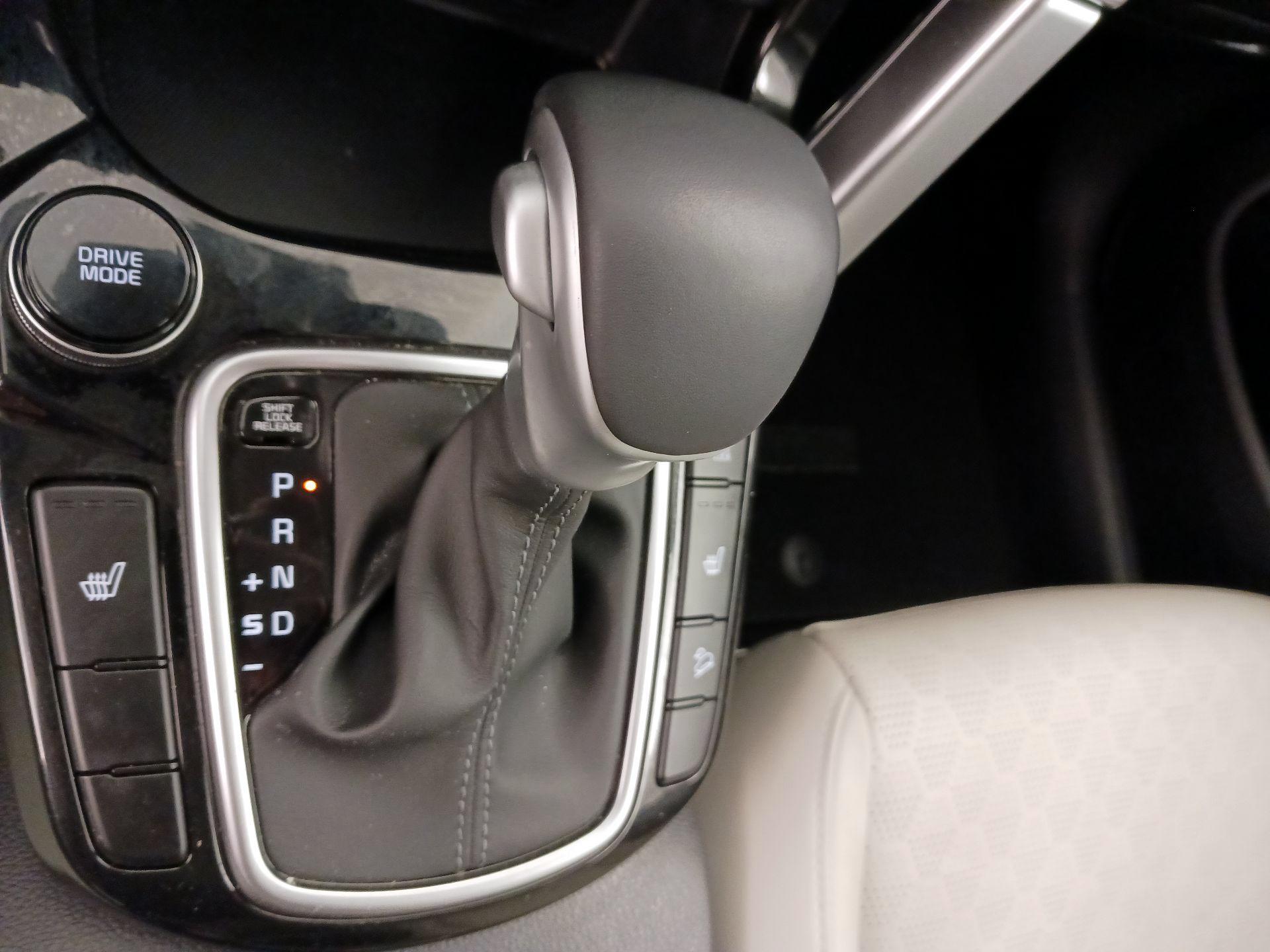 Thumbnail: 2023 Kia Seltos - 18