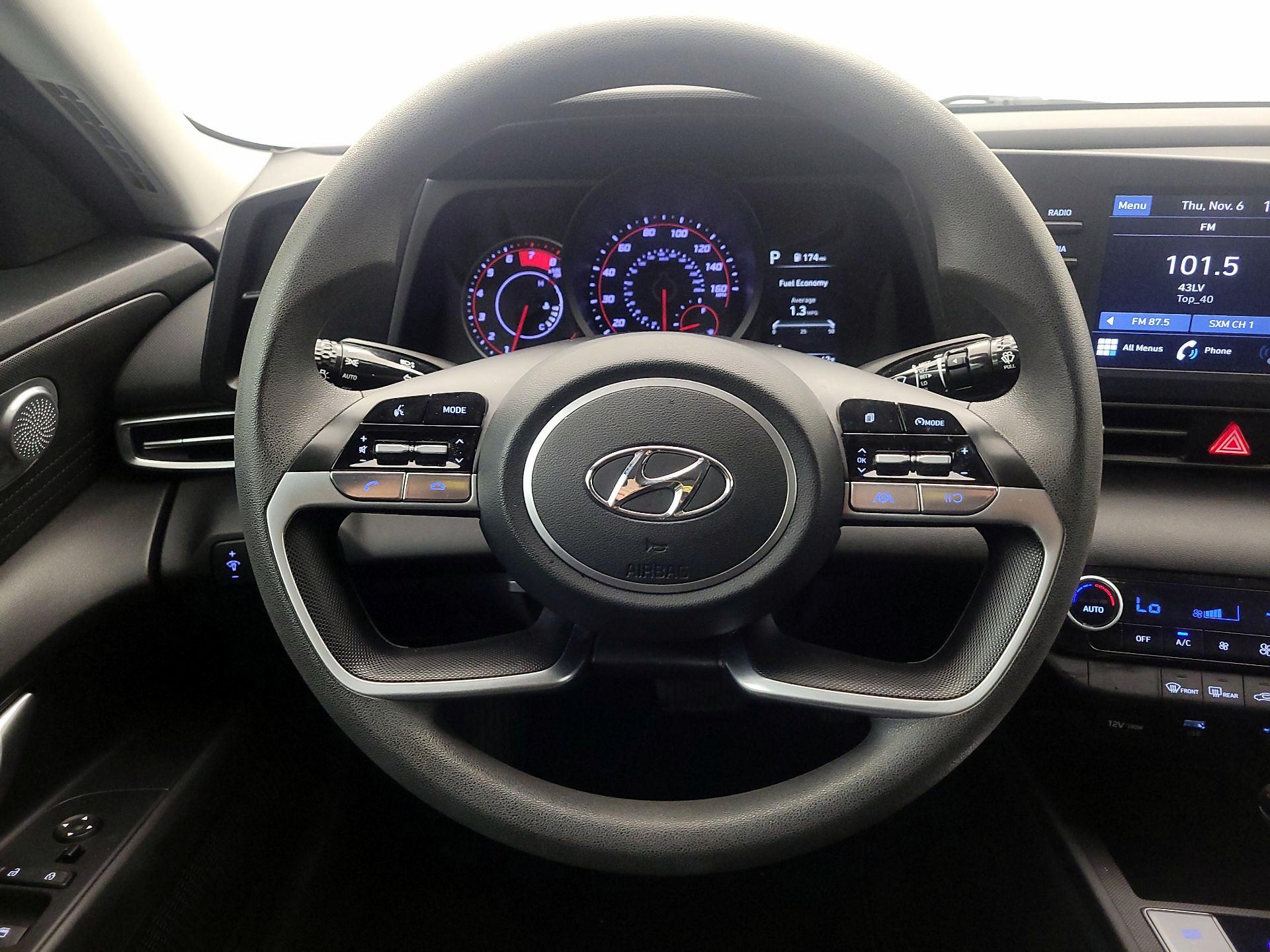 Thumbnail: 2023 Hyundai Elantra - 10