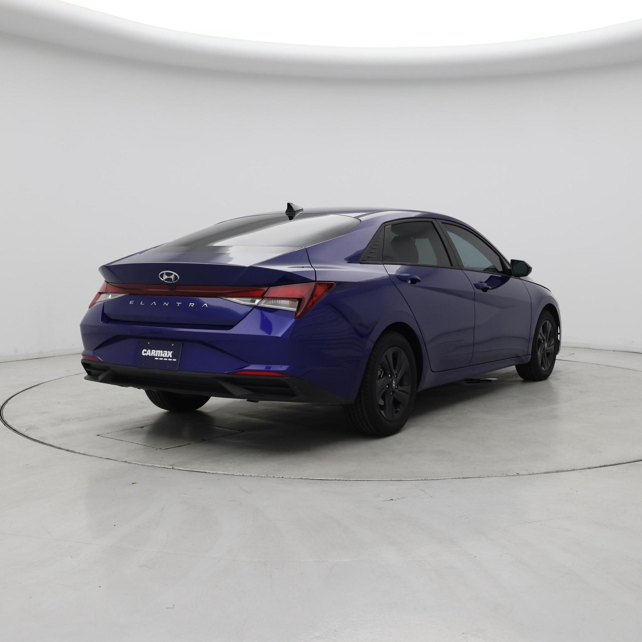 Thumbnail: 2023 Hyundai Elantra - 8