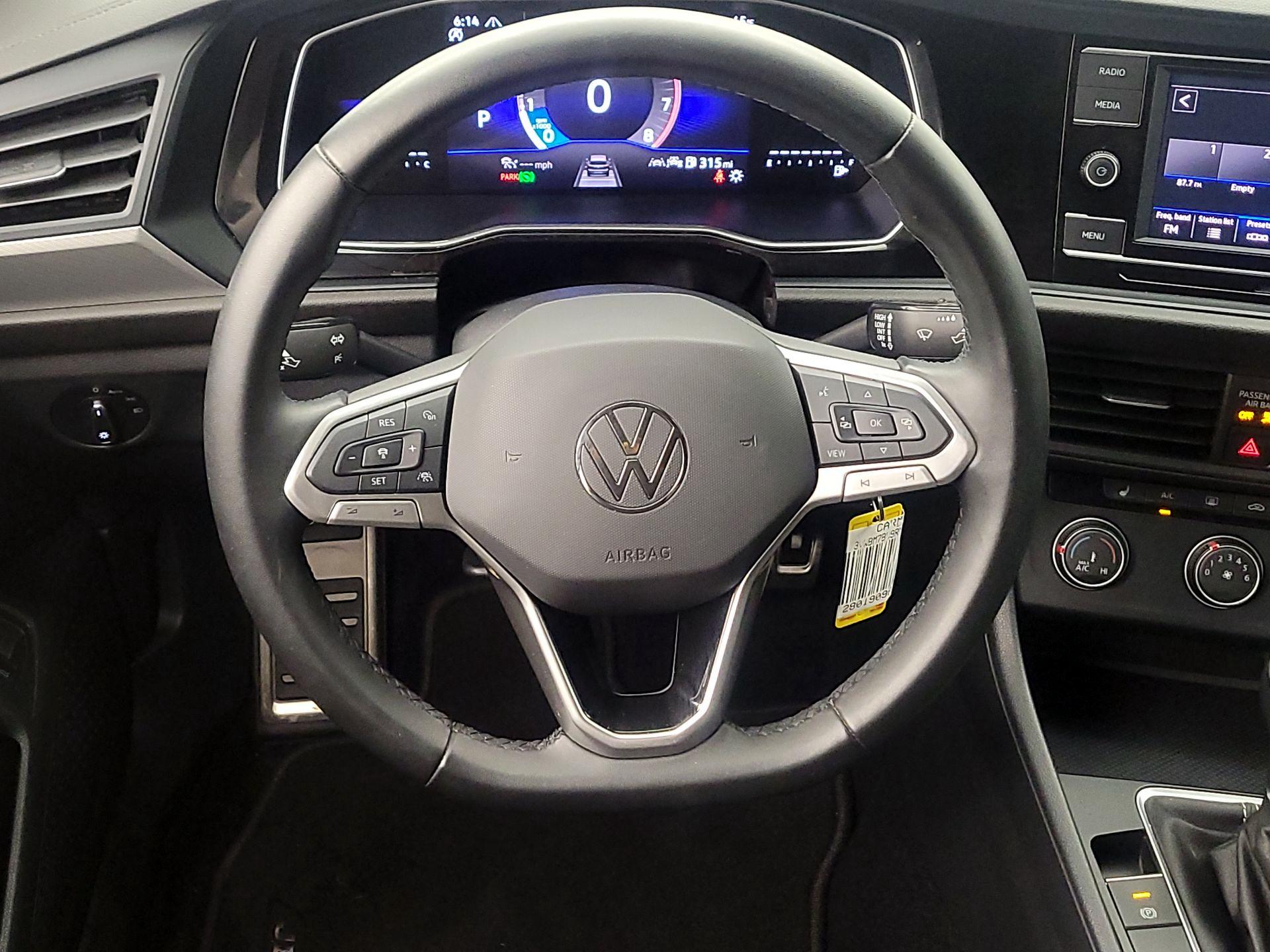 Thumbnail: 2024 Volkswagen Jetta - 10