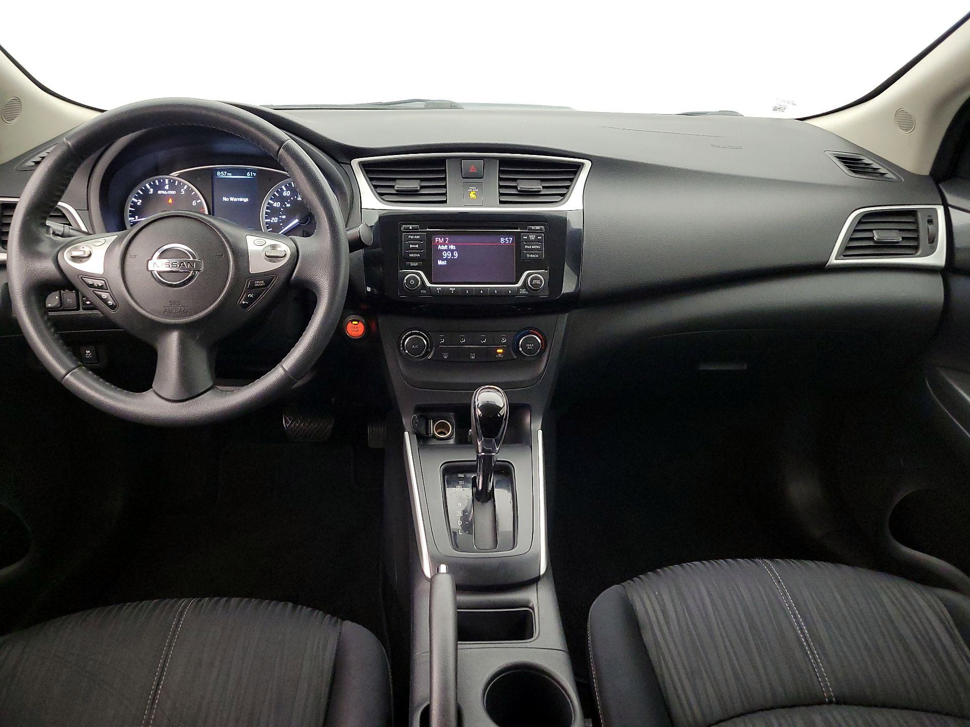 Thumbnail: 2017 Nissan Sentra - 9