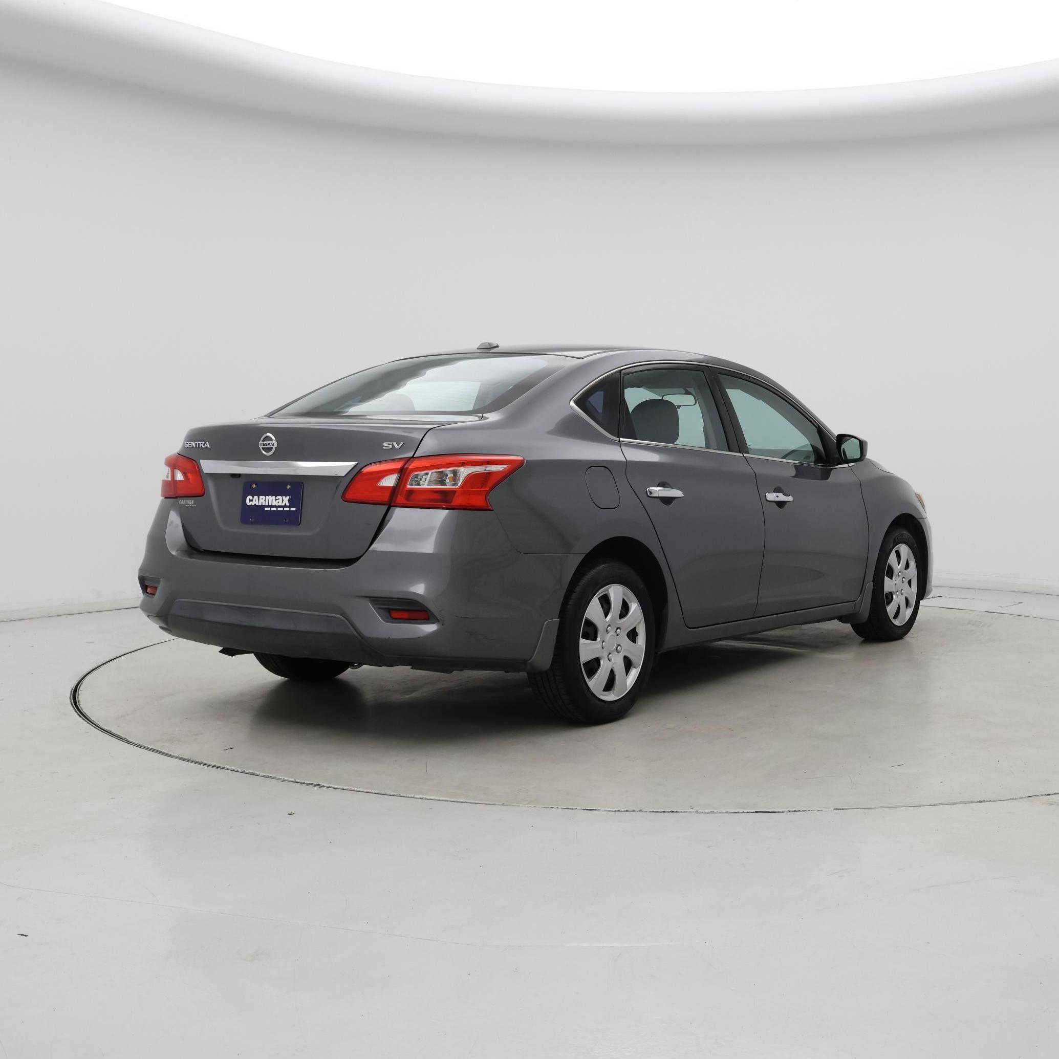 Thumbnail: 2017 Nissan Sentra - 8