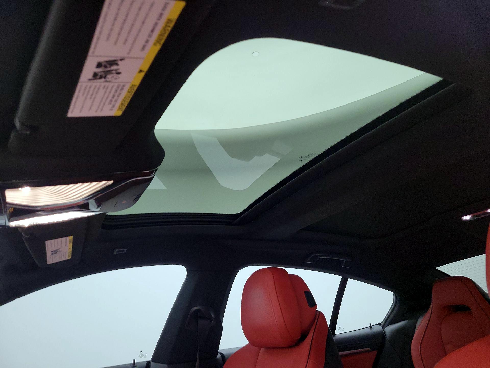 Thumbnail: 2022 BMW 8 Series - 20